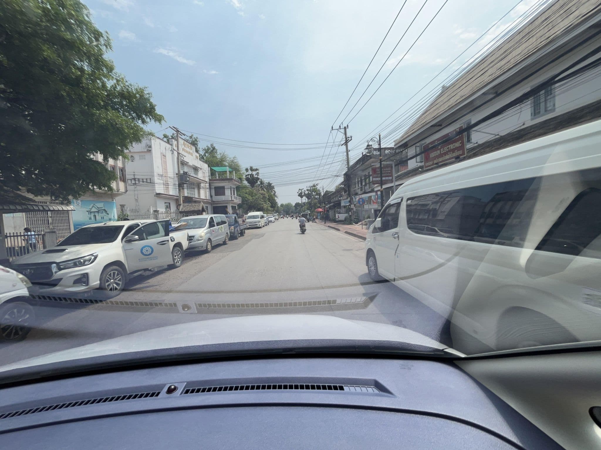 Street view near Soumalay Guesthouse姗姗小筑, Luang Prabang — © naokiosaka (CC BY-SA · Mapillary)