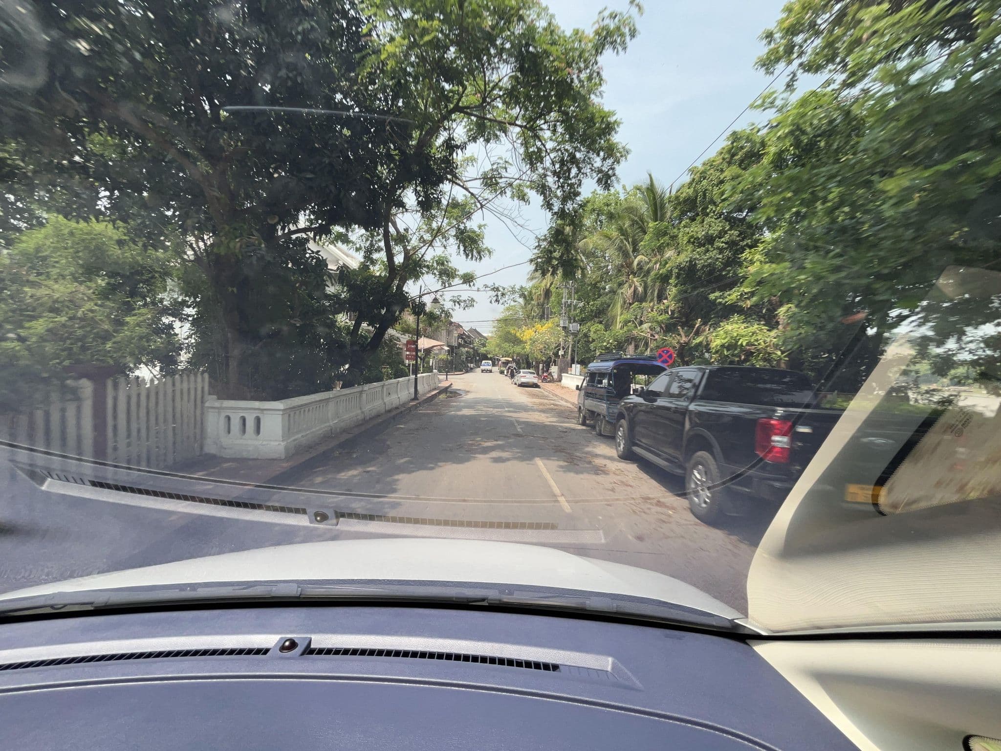 Street view near Mekong Riverside Hotel, Luang Prabang, Luang Prabang — © naokiosaka (CC BY-SA · Mapillary)