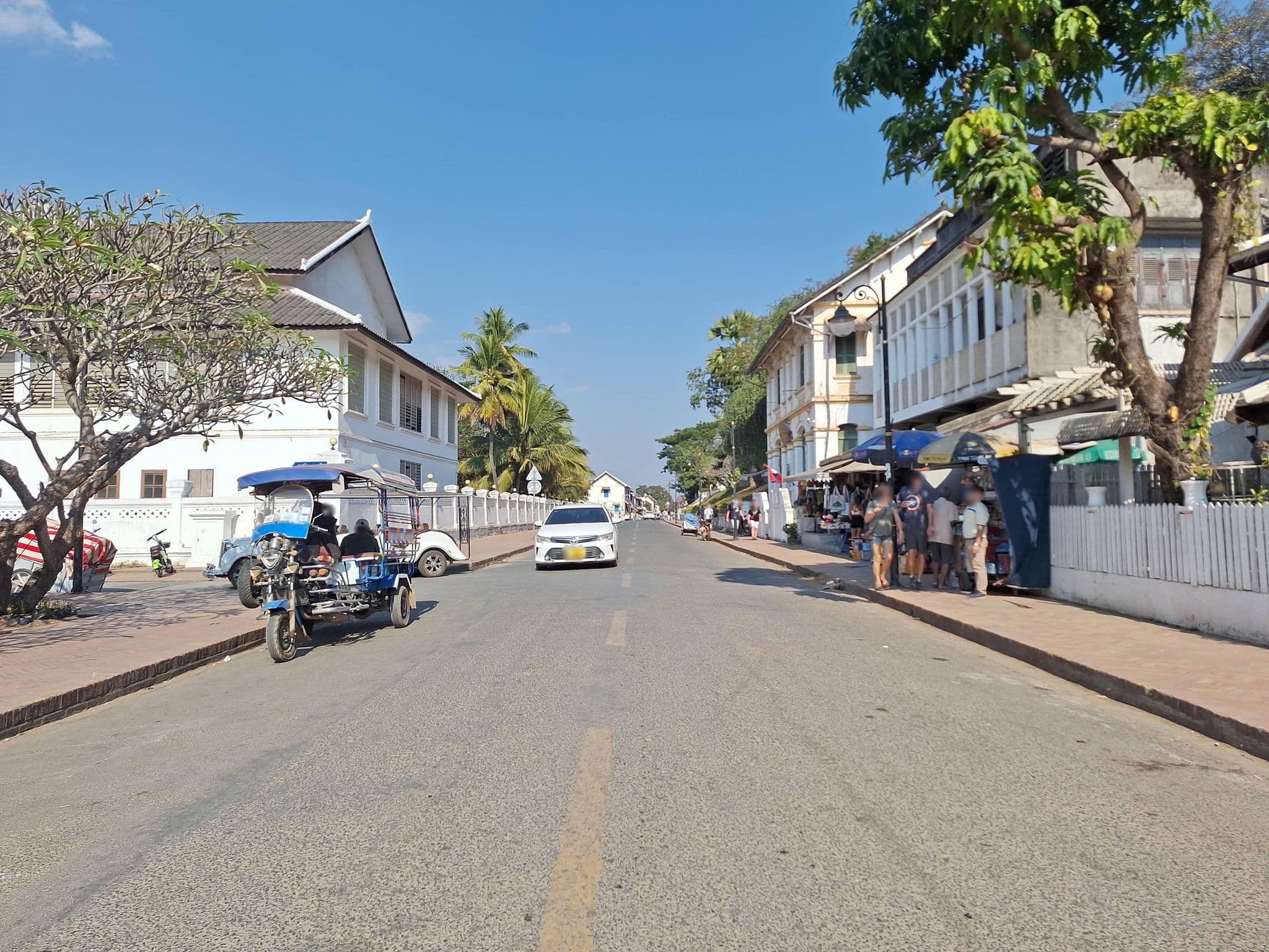 Street view near Thong Bay Guest House, Luang Prabang — © Oby (CC BY-SA · Mapillary)