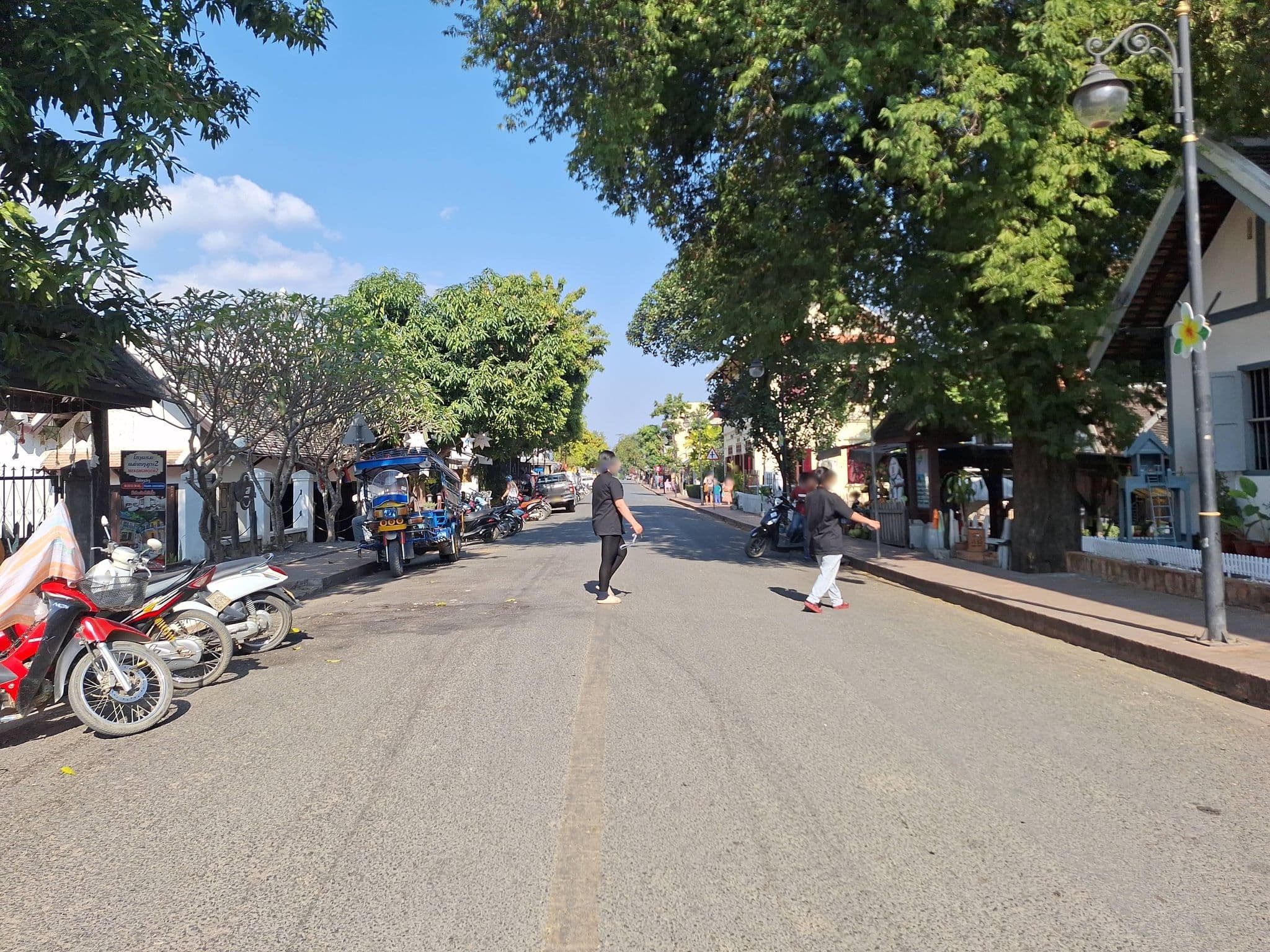Street view near Xang Keo, Luang Prabang — © Oby (CC BY-SA · Mapillary)