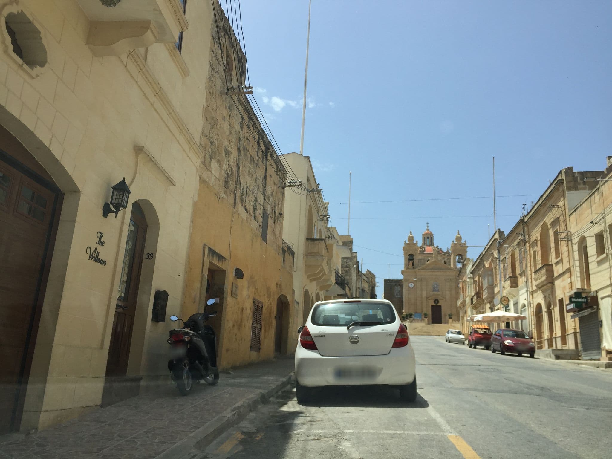 Street view near Razett Ta San Girgor, Kerċem — © richlv (CC BY-SA · Mapillary)