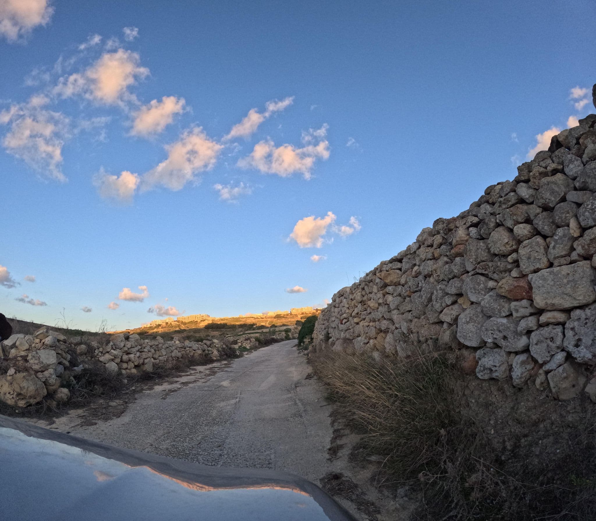 Street view near Farmhouse Tina, Żebbuġ — © richlv (CC BY-SA · Mapillary)