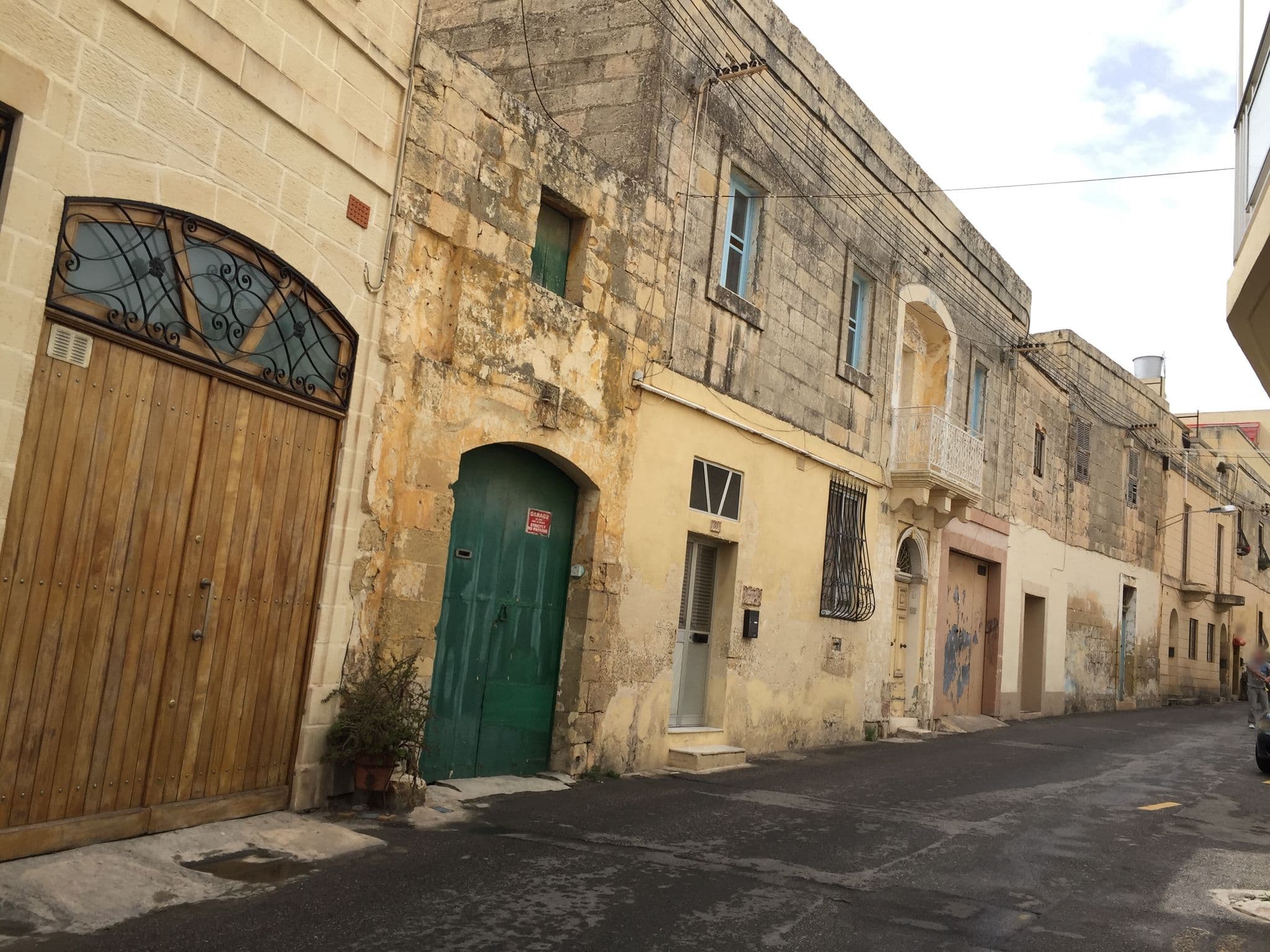 Street view near Lemon Tree B&B, Żabbar — © richlv (CC BY-SA · Mapillary)