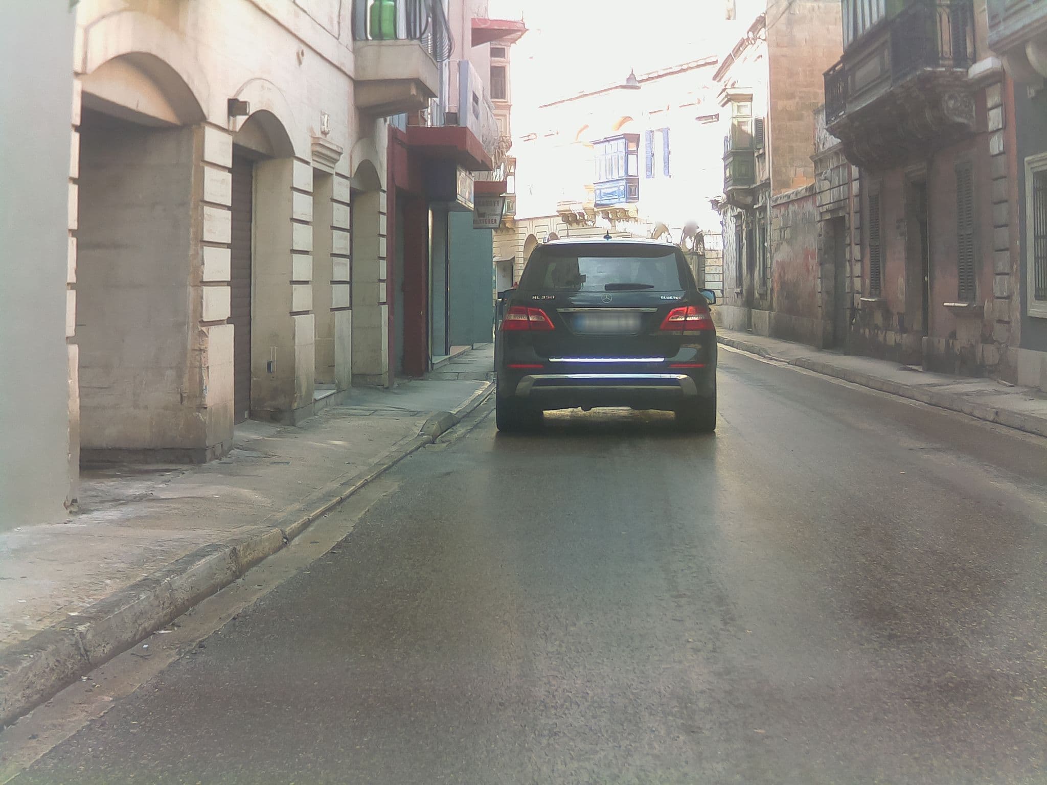 Street view near Mrabathouse, Sliema — © ramap (CC BY-SA · Mapillary)