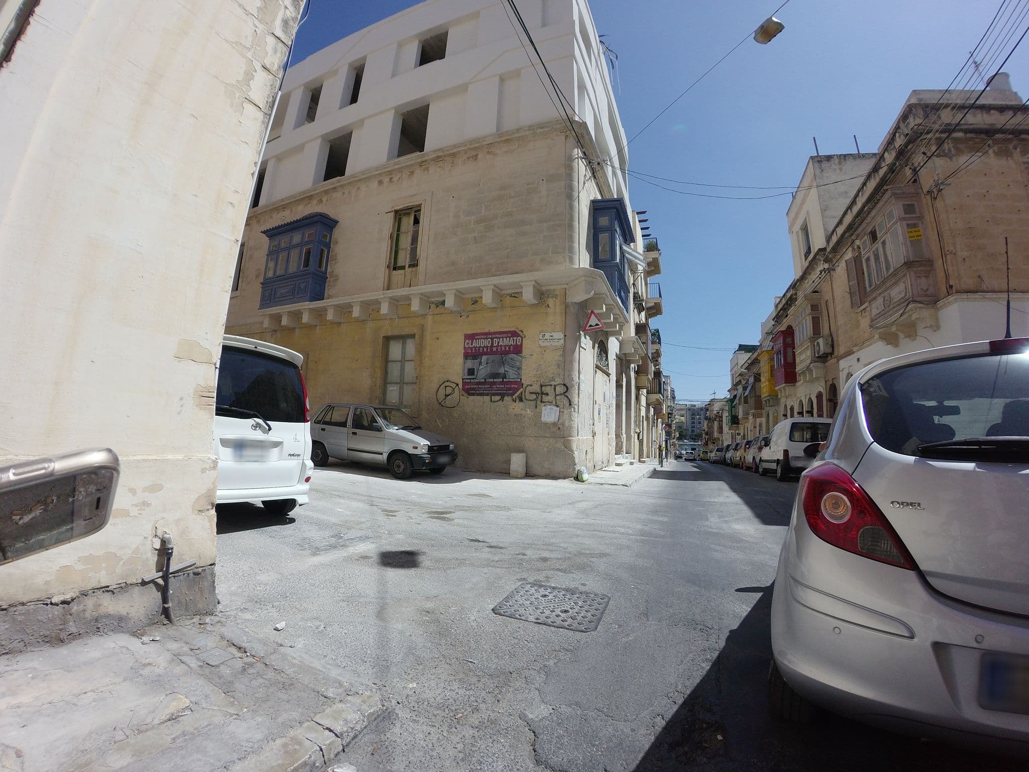 Street view near Chapter5, Ta’ Xbiex — © czadzik (CC BY-SA · Mapillary)