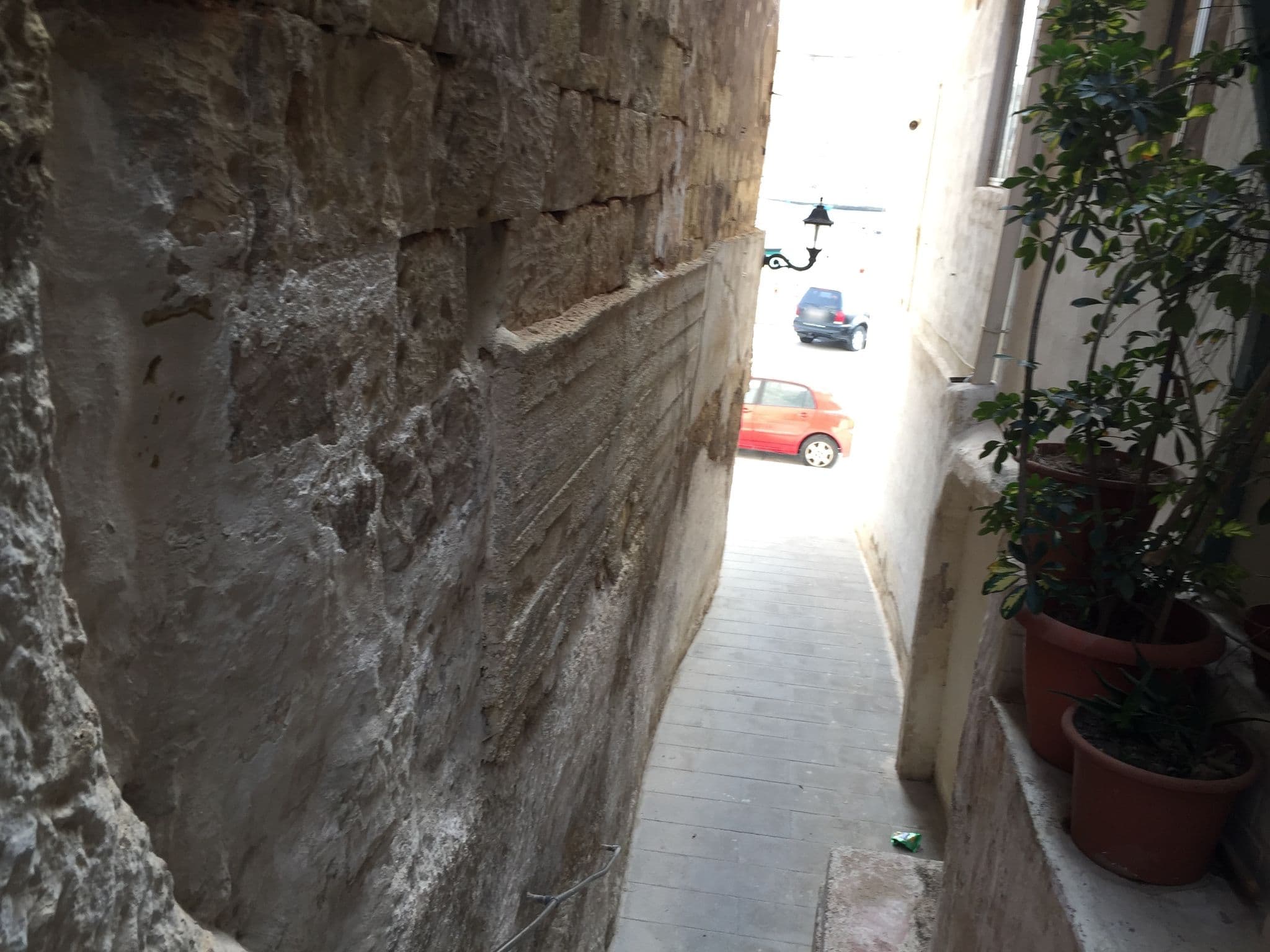 Street view near Villa del Porto, Cospicua — © richlv (CC BY-SA · Mapillary)
