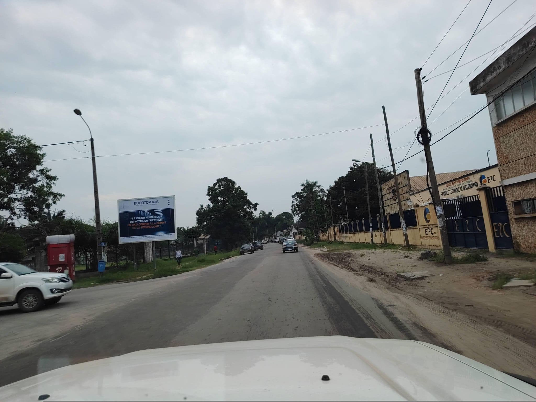 Street view near DoubleTree by Hilton, Pointe-Noire — © orlanto (CC BY-SA · Mapillary)