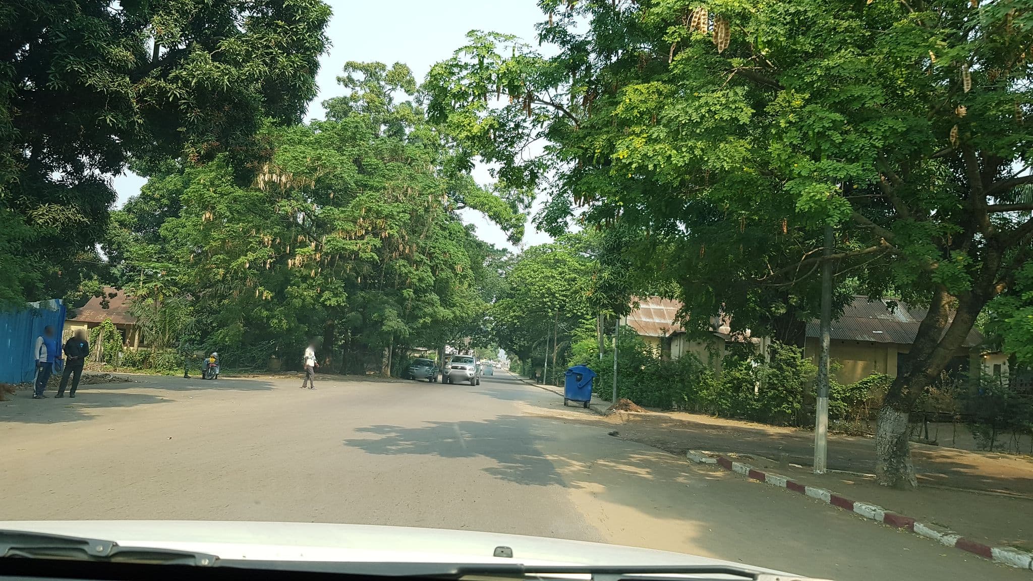 Street view near Seminaire de la Cathèdrale De Brazzaville, Brazzaville — © xdu (CC BY-SA · Mapillary)