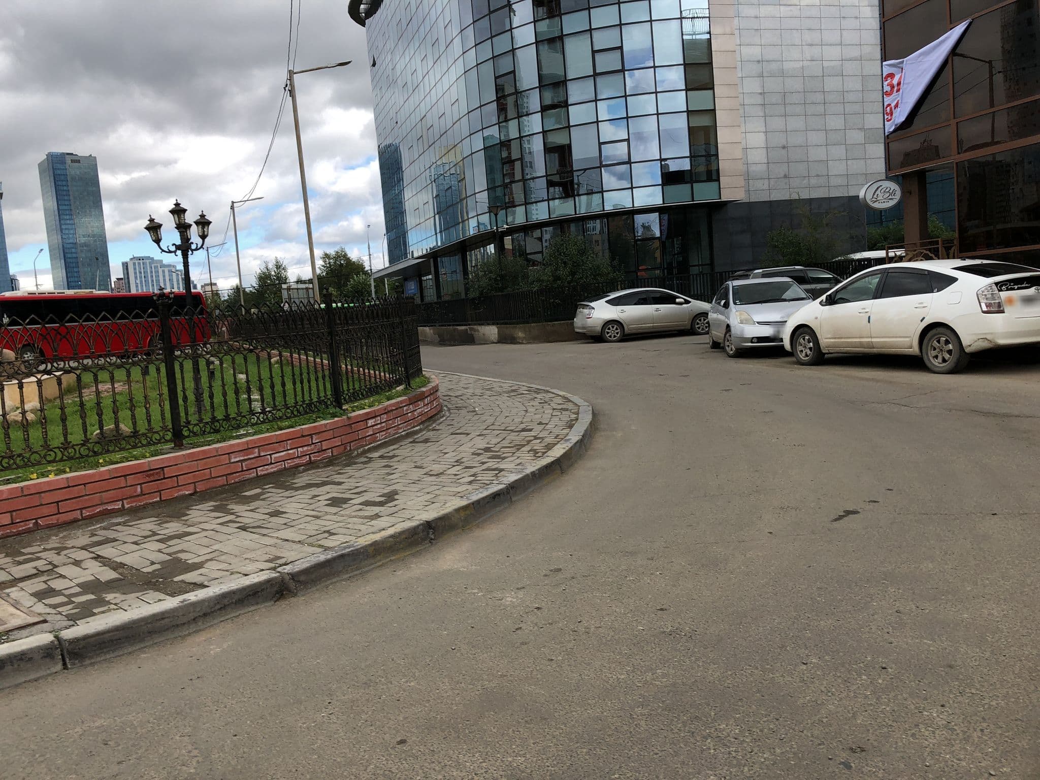 Street view near Баянгол зочид буудал, Ulan Bator — © solongo7247 (CC BY-SA · Mapillary)