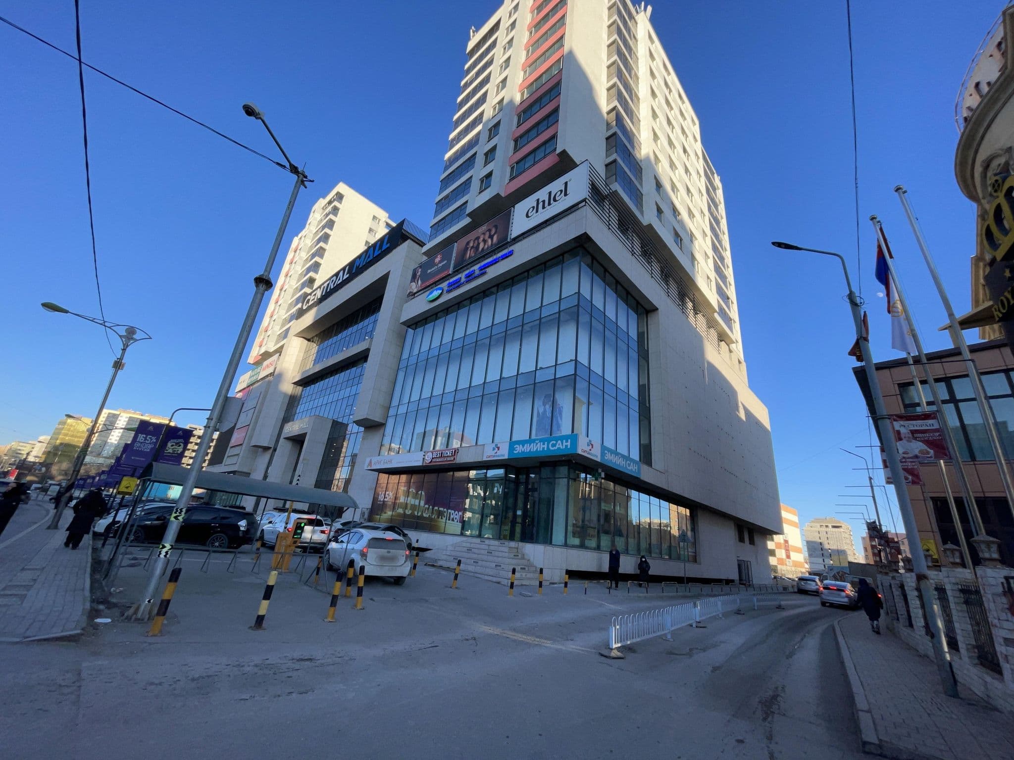Street view near Royal House Hotel, Ulan Bator — © gai (CC BY-SA · Mapillary)