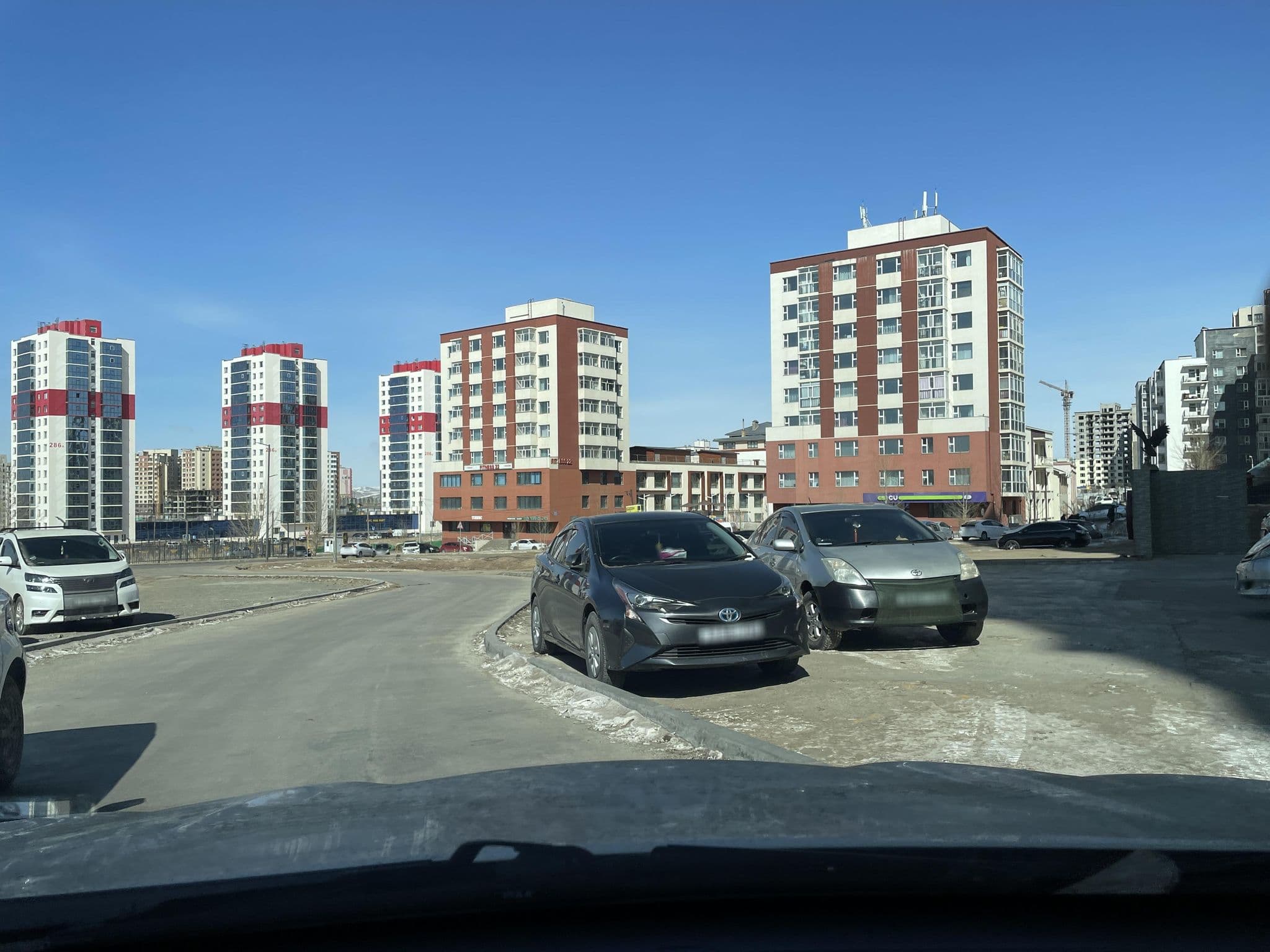 Street view near Eagle Town Serviced Apartment, Ulan Bator — © ganzorig (CC BY-SA · Mapillary)