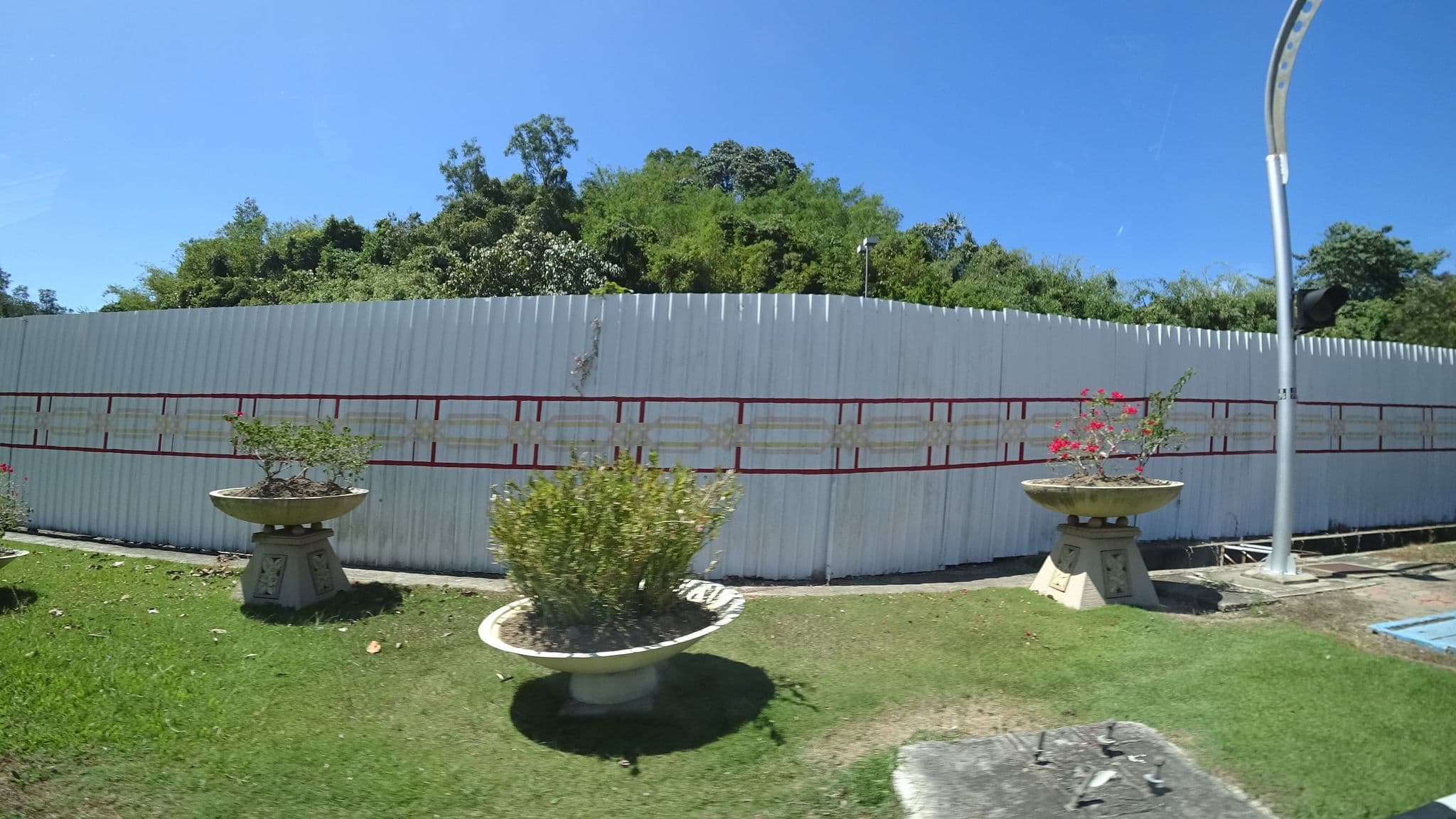 Street view near Hyatt, Kampong Kiajong — © raito (CC BY-SA · Mapillary)