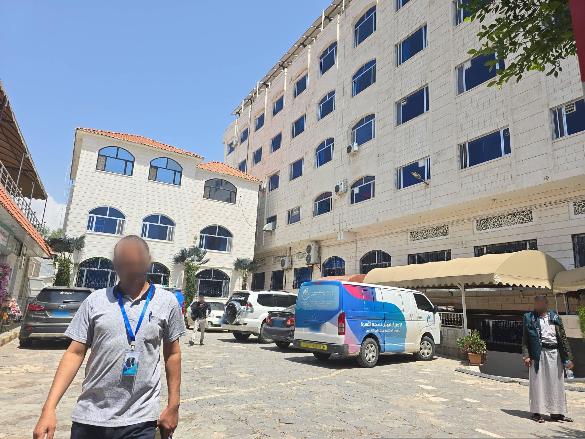 Street view near Sky Home Hotel, Sanaa — © abdulqawiqaid (CC BY-SA · Mapillary)