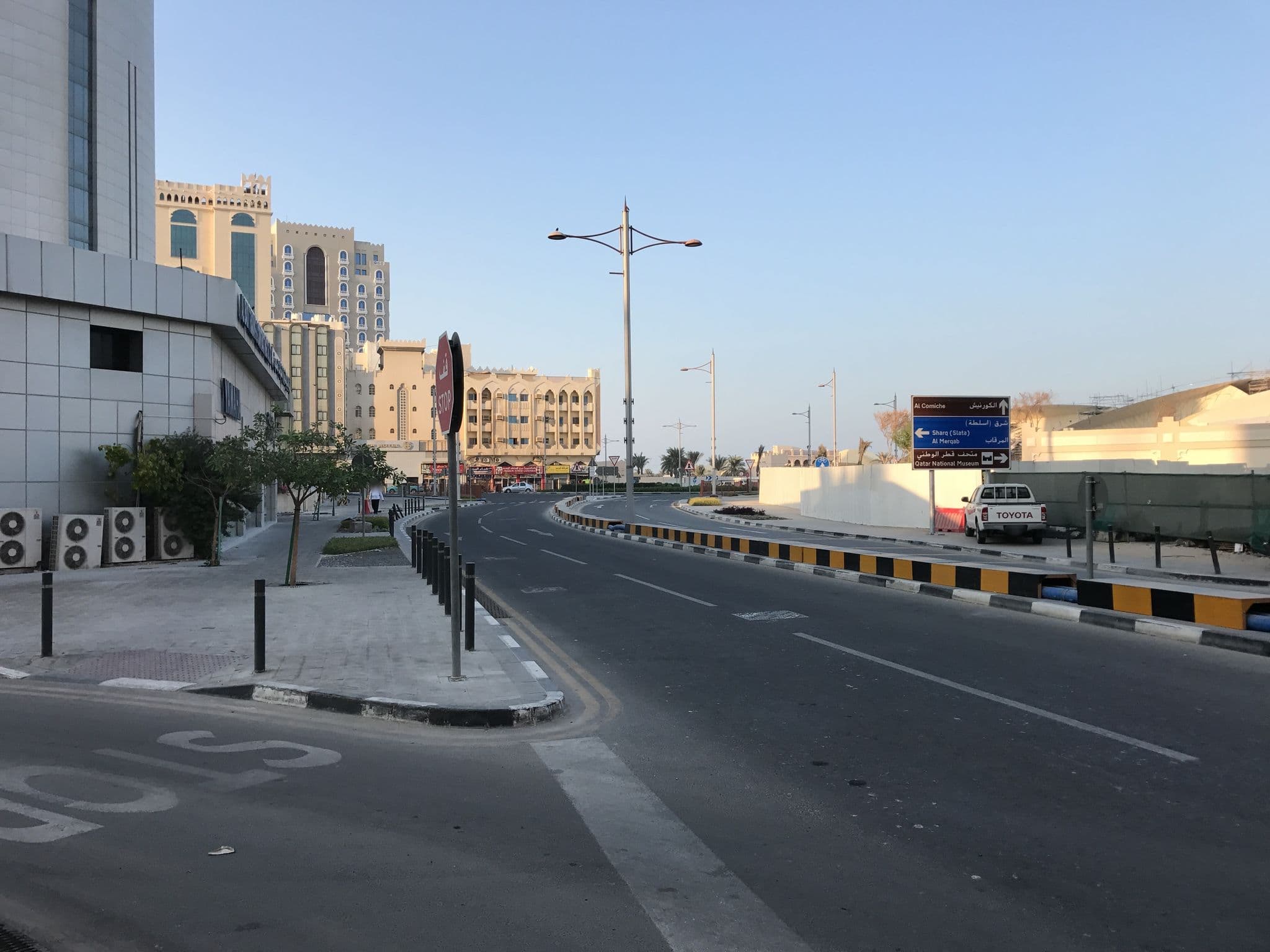 Street view near فندق شراعوه الملكي, Al Hitmī — © canyonsrcool (CC BY-SA · Mapillary)