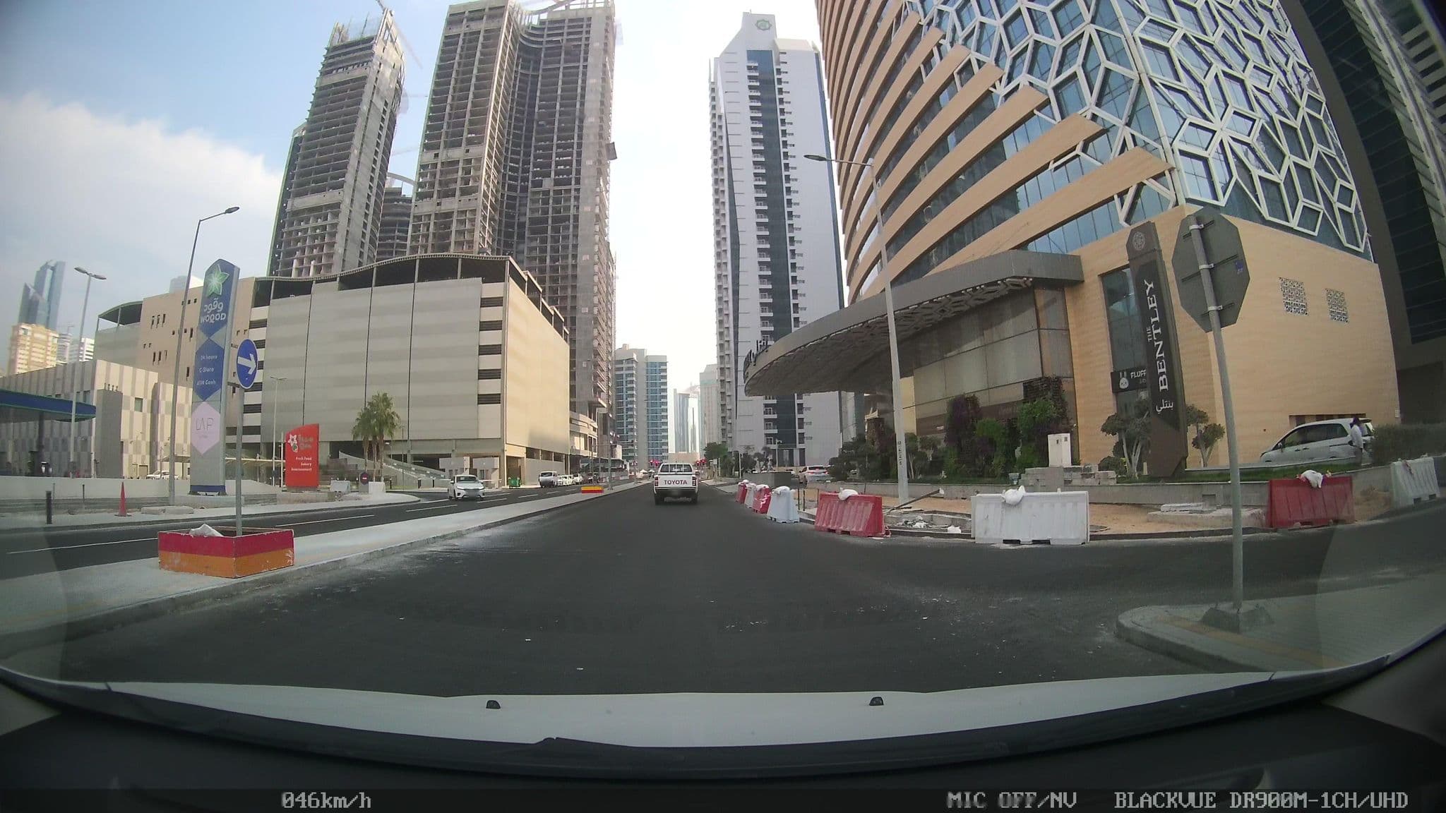 Street view near Hotel Qatar, Al ‘Unayzah — © kaart_2 (CC BY-SA · Mapillary)