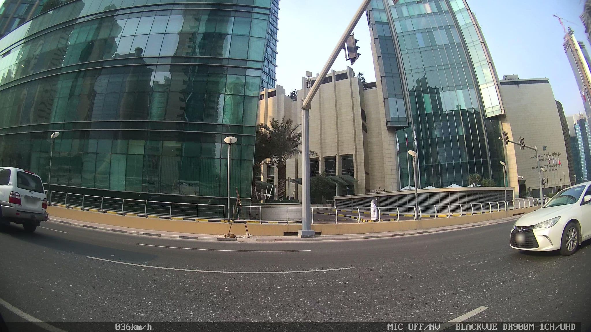 Street view near Le Meridian Pool, Al ‘Unayzah — © kaart_2 (CC BY-SA · Mapillary)