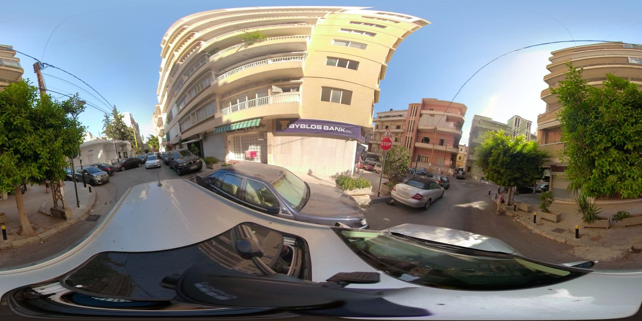 Street view near Hotel Kanaan, Beirut — © aubmsfea (CC BY-SA · Mapillary)