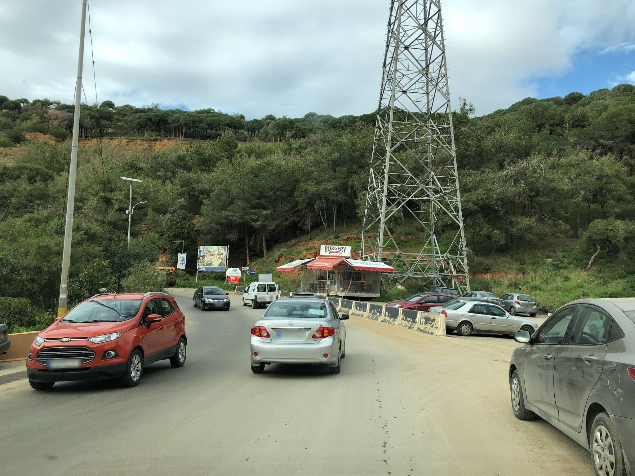 Street view near Le Caravelle, Baabda — © ronfarra (CC BY-SA · Mapillary)