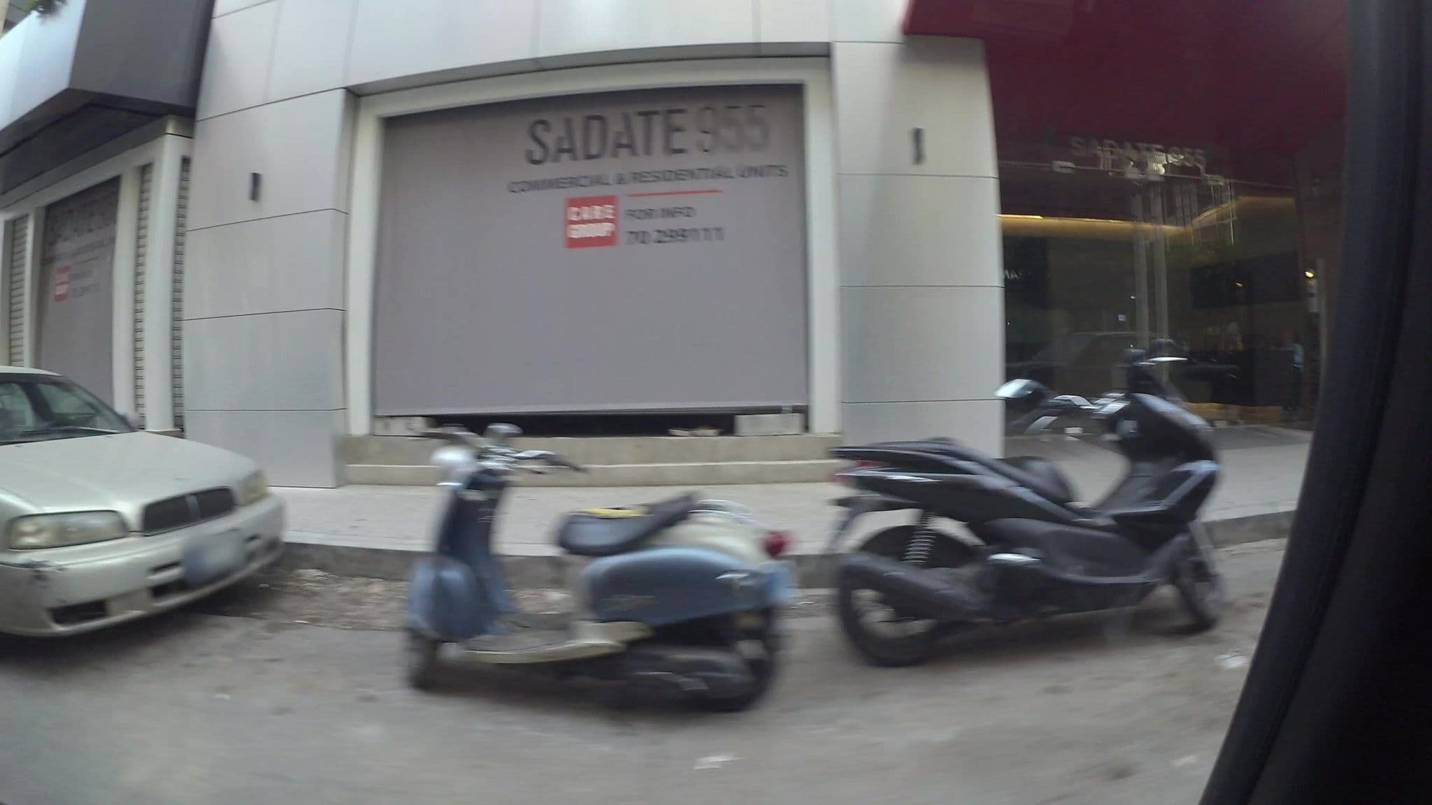 Street view near White house hotel, Ra’s Bayrūt — © kaartcam (CC BY-SA · Mapillary)