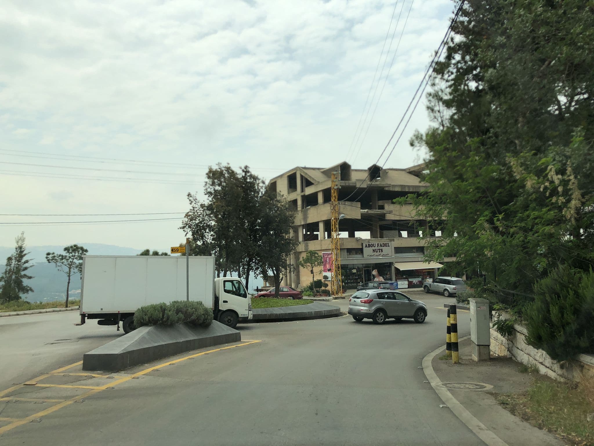 Street view near Belvedere Hotel, Aley — © ronfarra (CC BY-SA · Mapillary)