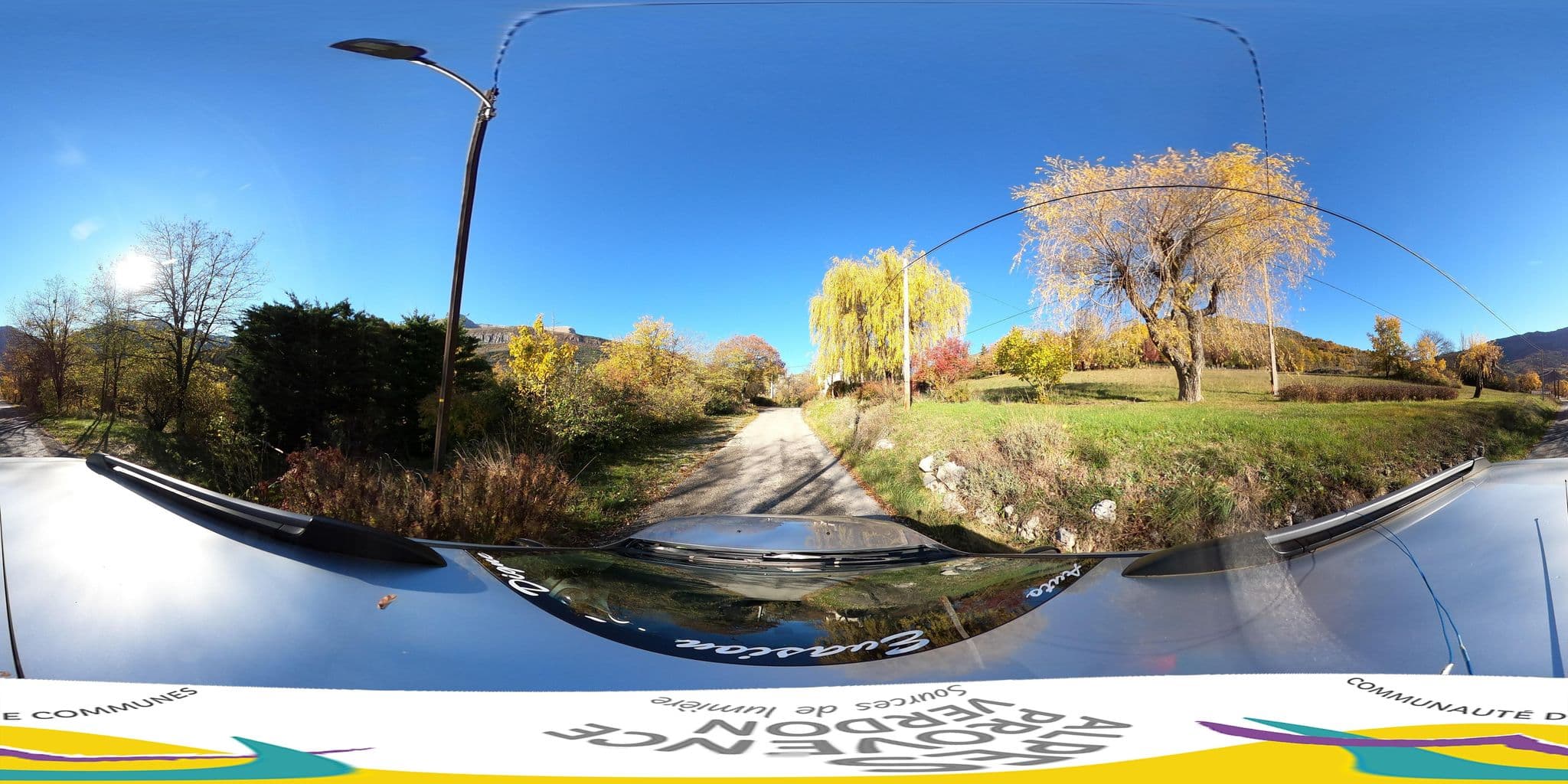 Street view near Les Ferrays, Riez — © ccapv_germain (CC BY-SA · Mapillary)