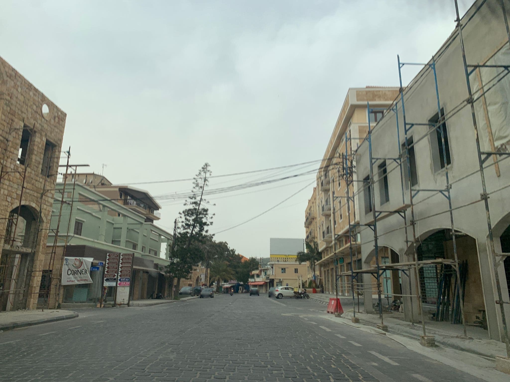 Street view near Bougainvilliers, Batroûn — © ziadg (CC BY-SA · Mapillary)