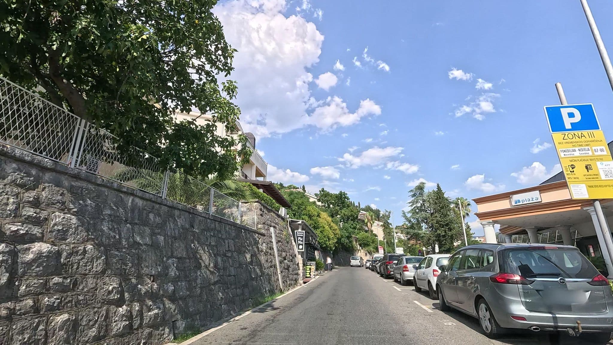 Street view near Hotel Plaža, Herceg Novi — © Cakalovski (CC BY-SA · Mapillary)