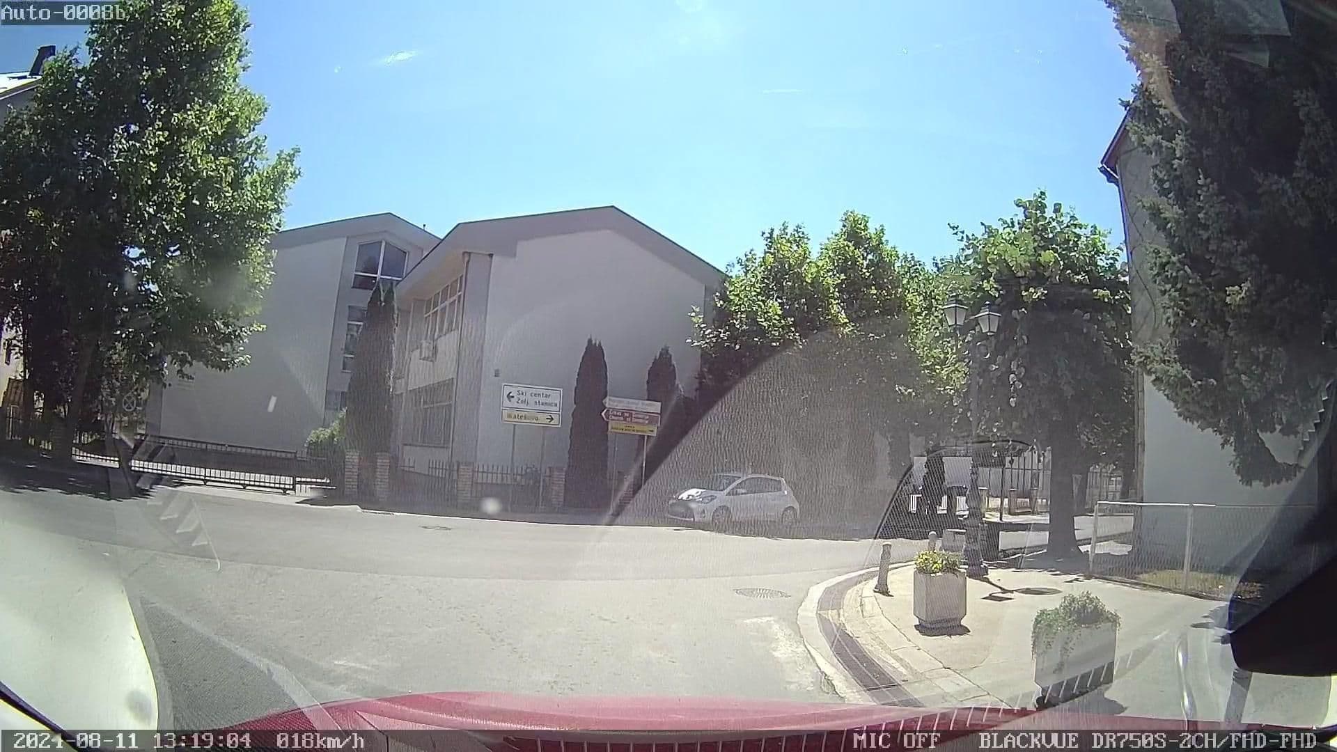 Street view near captain apartments, Kolašin — © rdnnk (CC BY-SA · Mapillary)