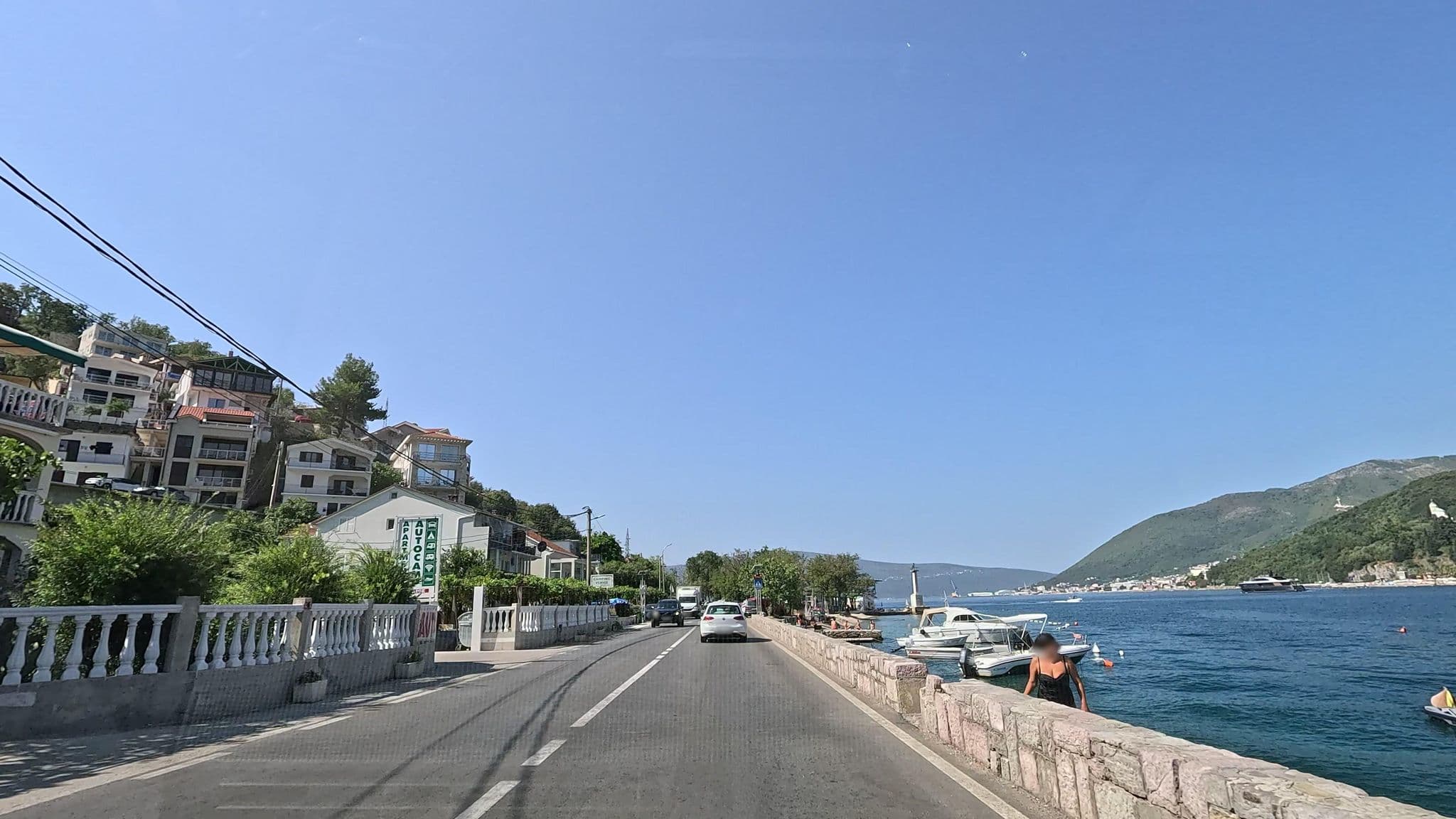Street view near Rooms "У Бэбы", Bijela — © Cakalovski (CC BY-SA · Mapillary)