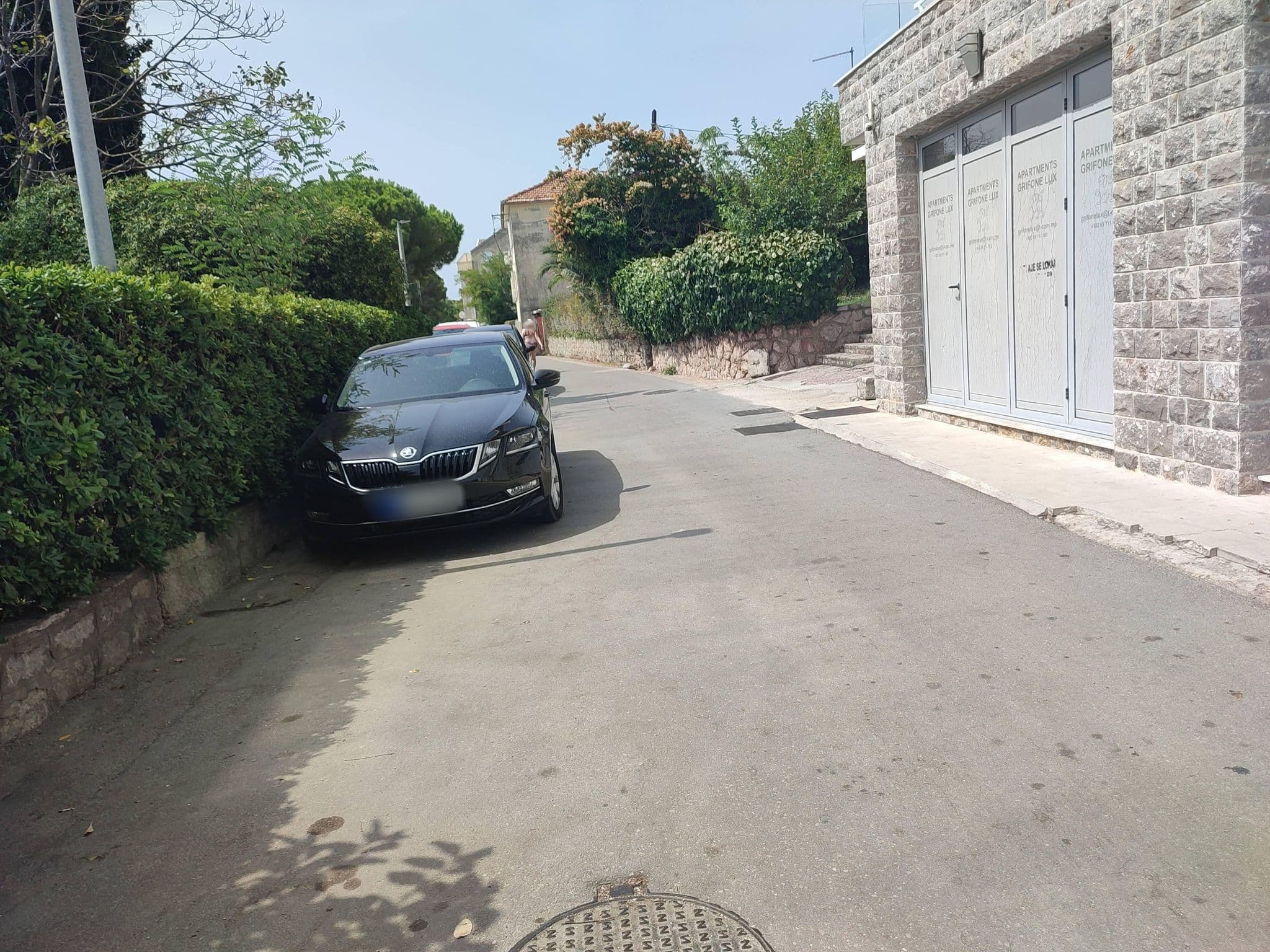 Street view near Riva Residence, Bijela — © pedja (CC BY-SA · Mapillary)
