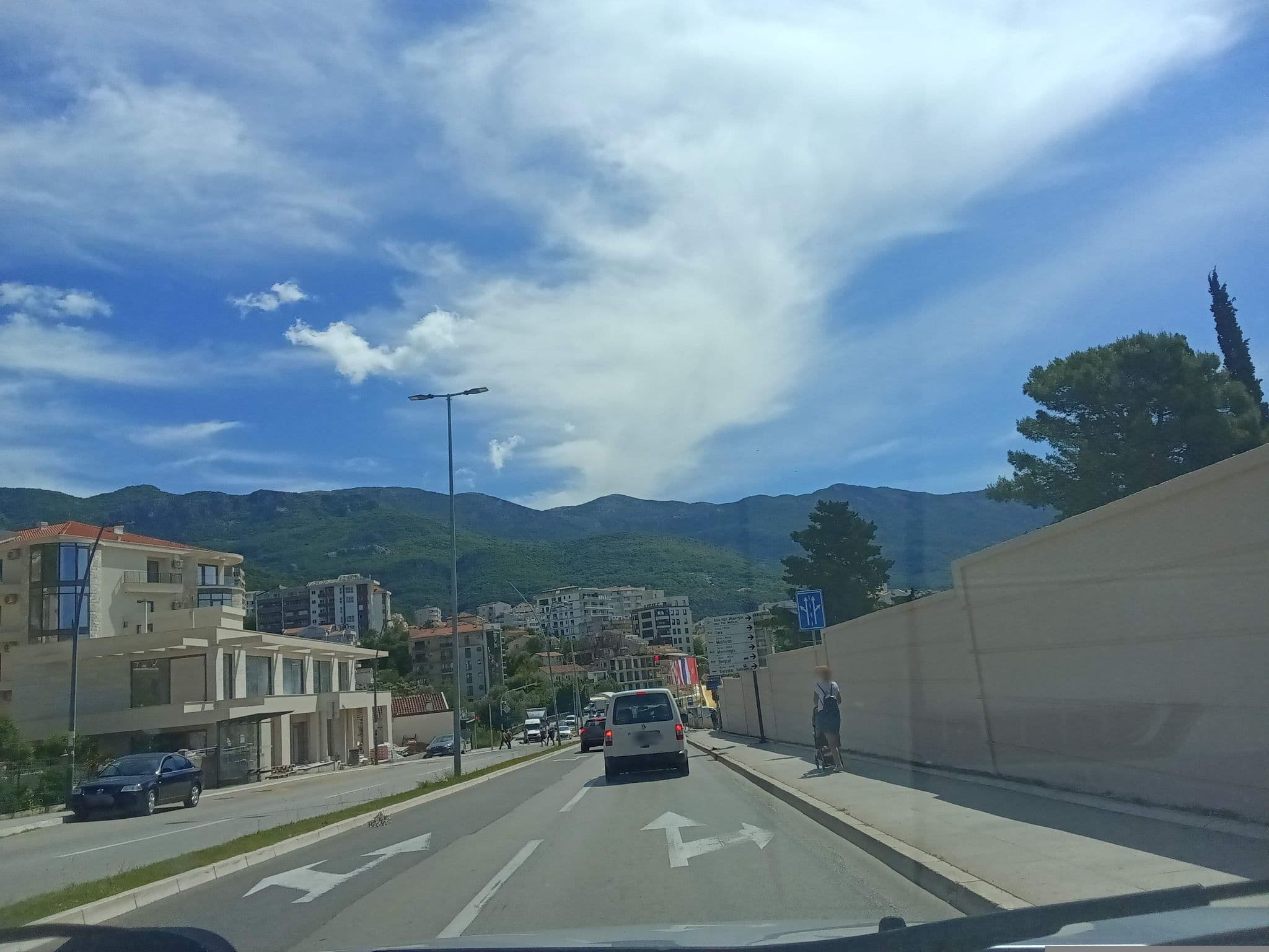 Street view near аппартаменты Борети, Budva — © gisbudva (CC BY-SA · Mapillary)