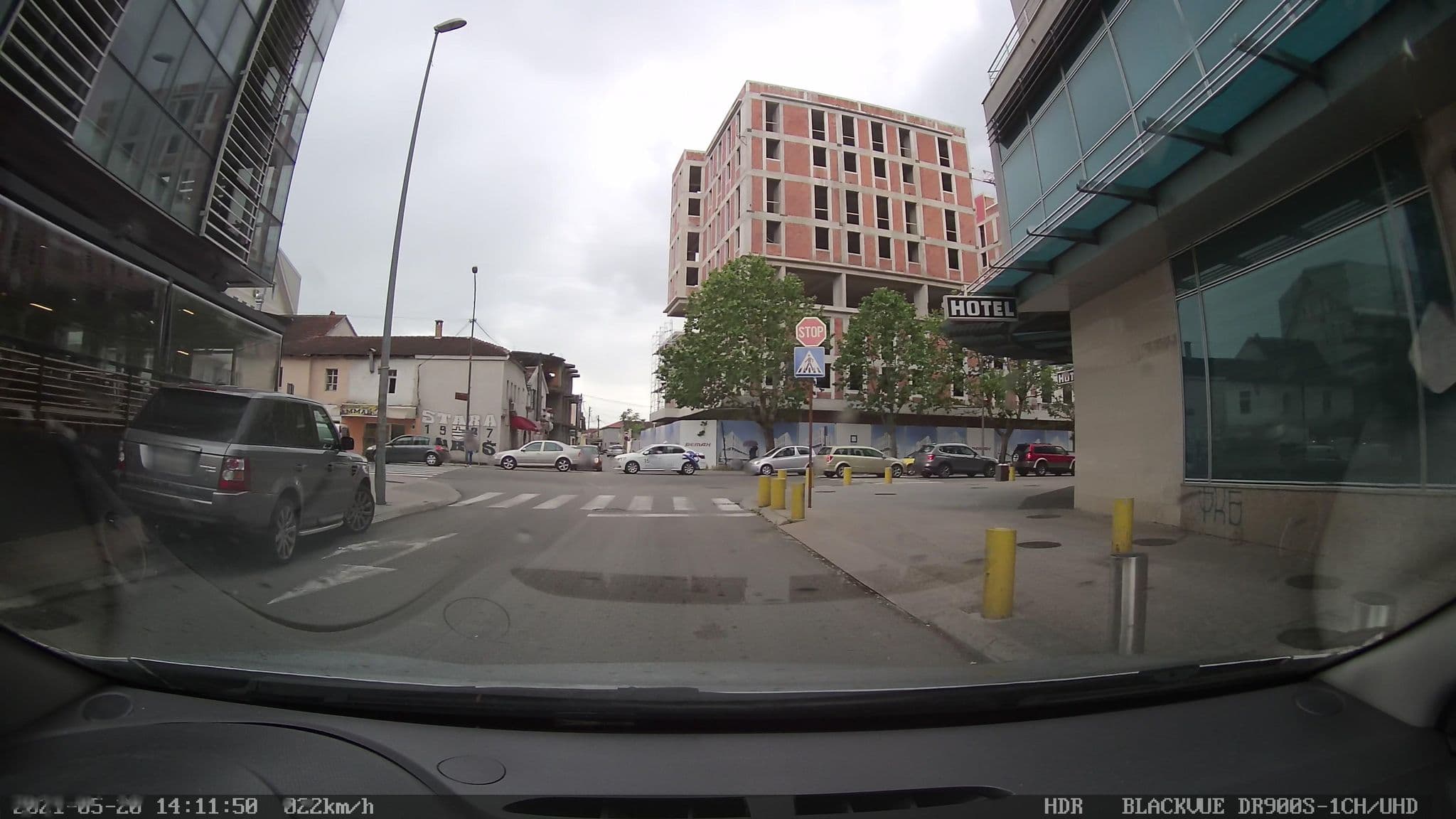 Street view near M Nikić ****, Podgorica — © brackone (CC BY-SA · Mapillary)