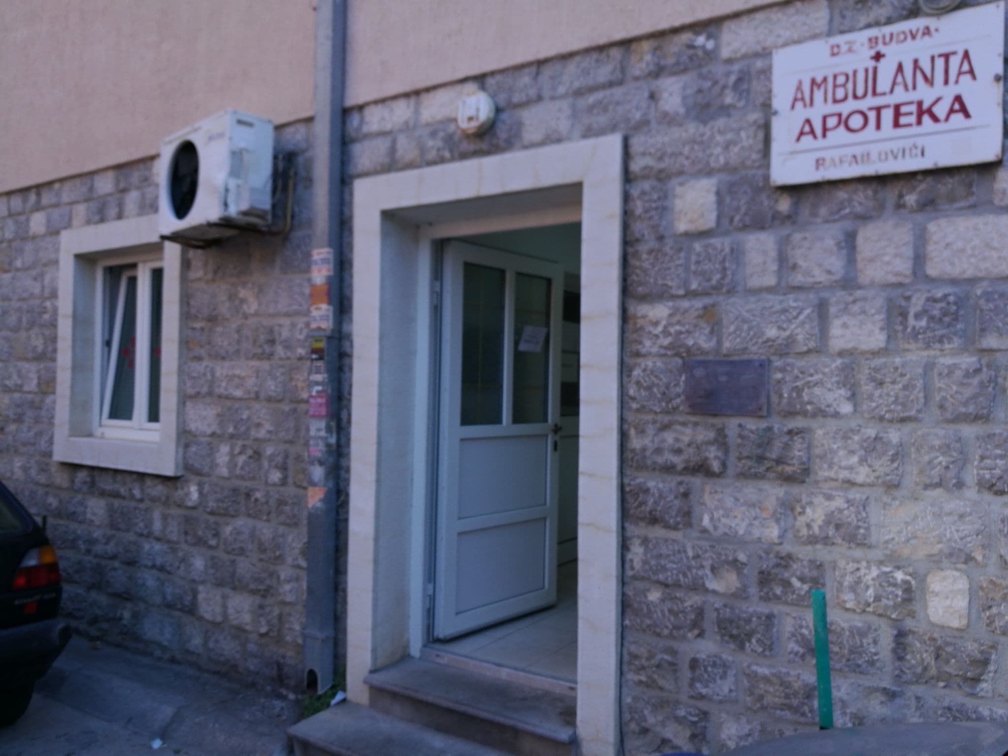 Street view near Villa Brzulović, Budva — © sergeykaravay (CC BY-SA · Mapillary)