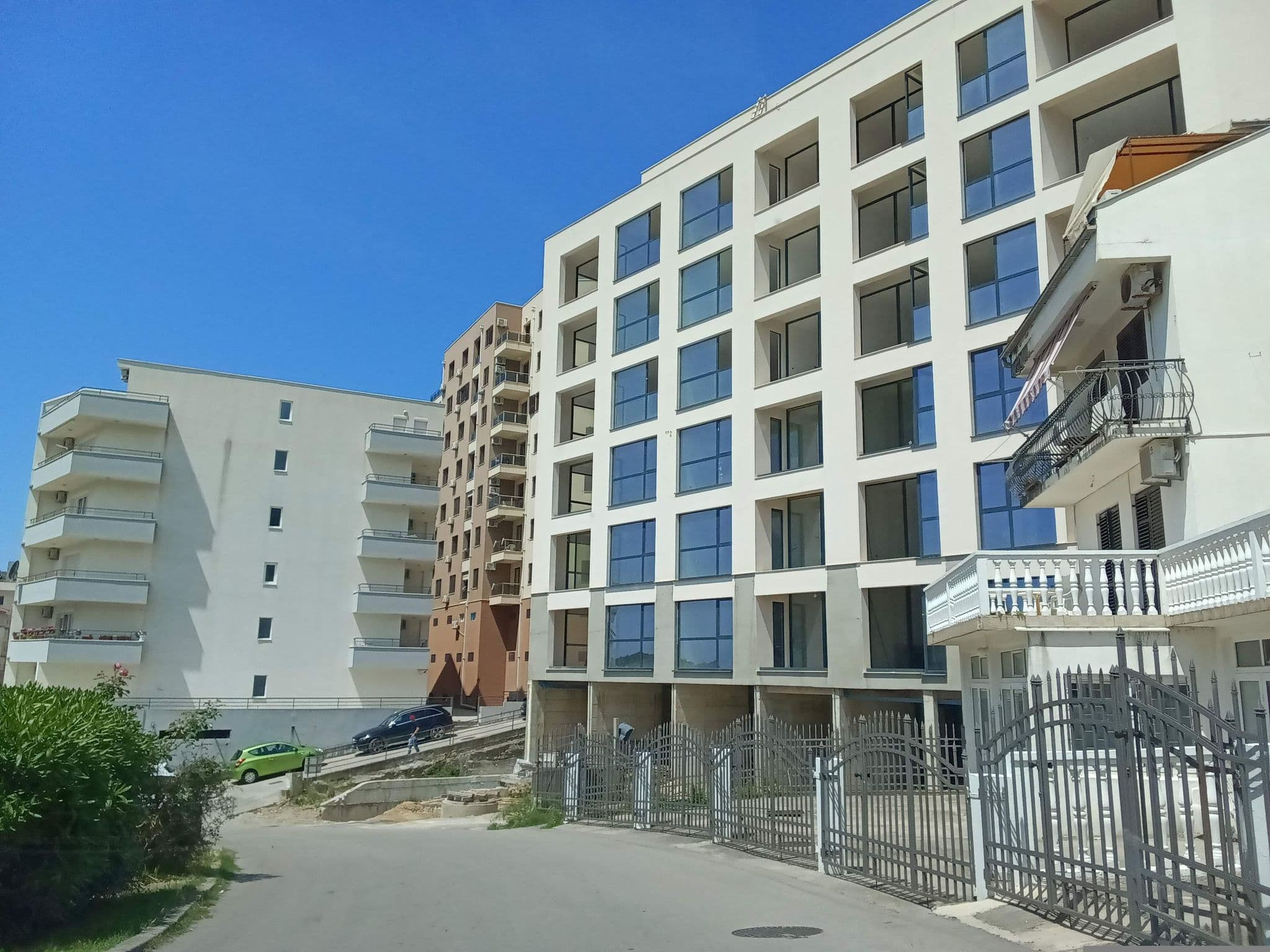 Street view near BD Resort Bečiči, Budva — © gisbudva (CC BY-SA · Mapillary)