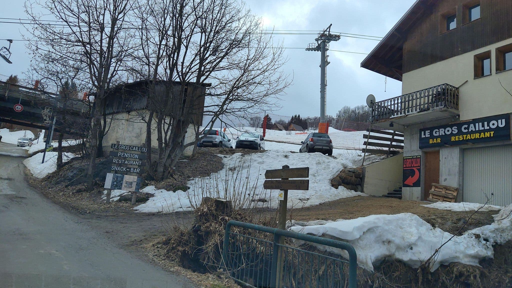 Street view near Le Gros Caillou, Saint-Jean-de-Maurienne — © MatthieuF4FNE (CC BY-SA · Mapillary)