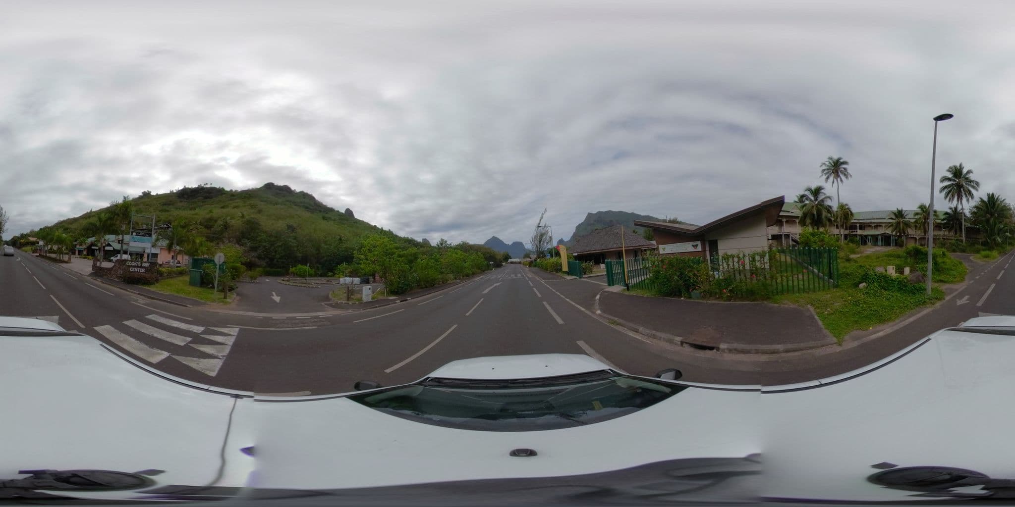 Street view near Cook's Bay Hotel & Suites, Paopao — © ratzillas (CC BY-SA · Mapillary)