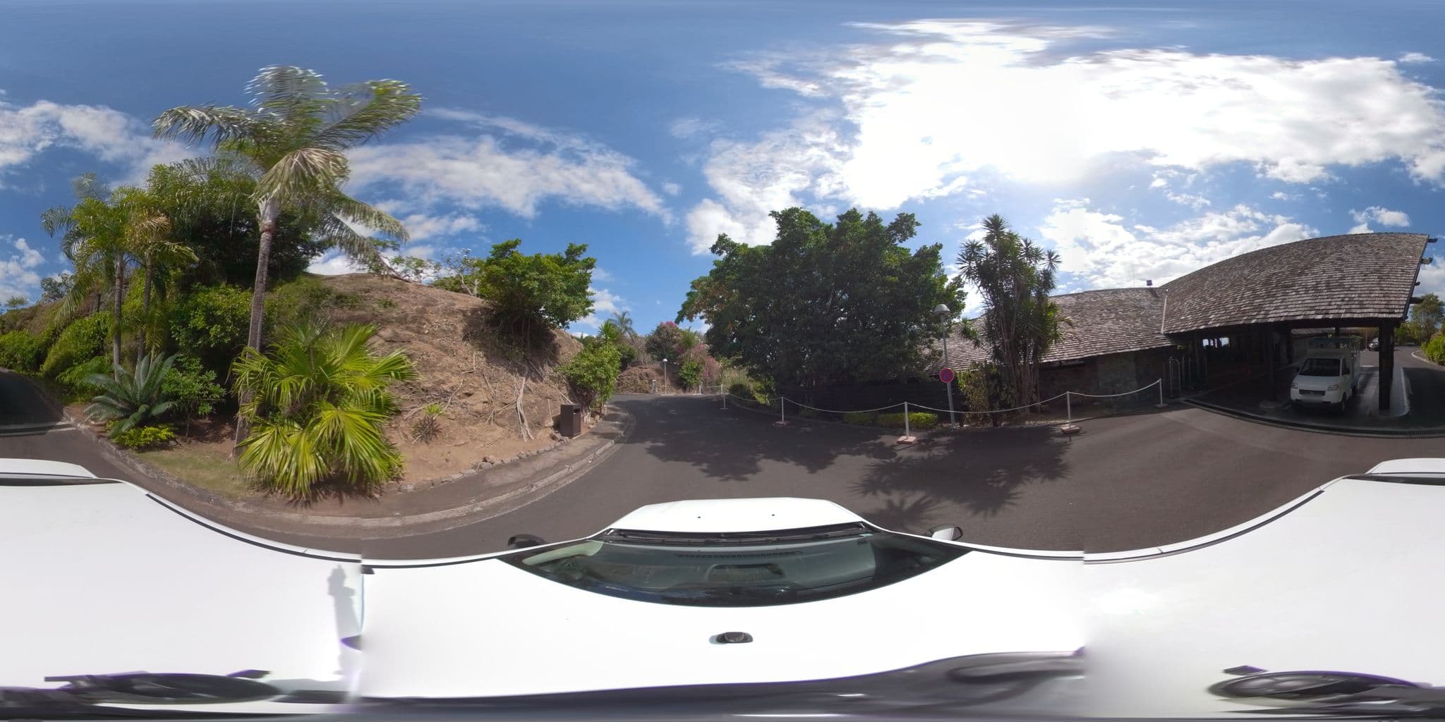 Street view near InterContinental Tahiti Resort & Spa, Faaa — © ratzillas (CC BY-SA · Mapillary)