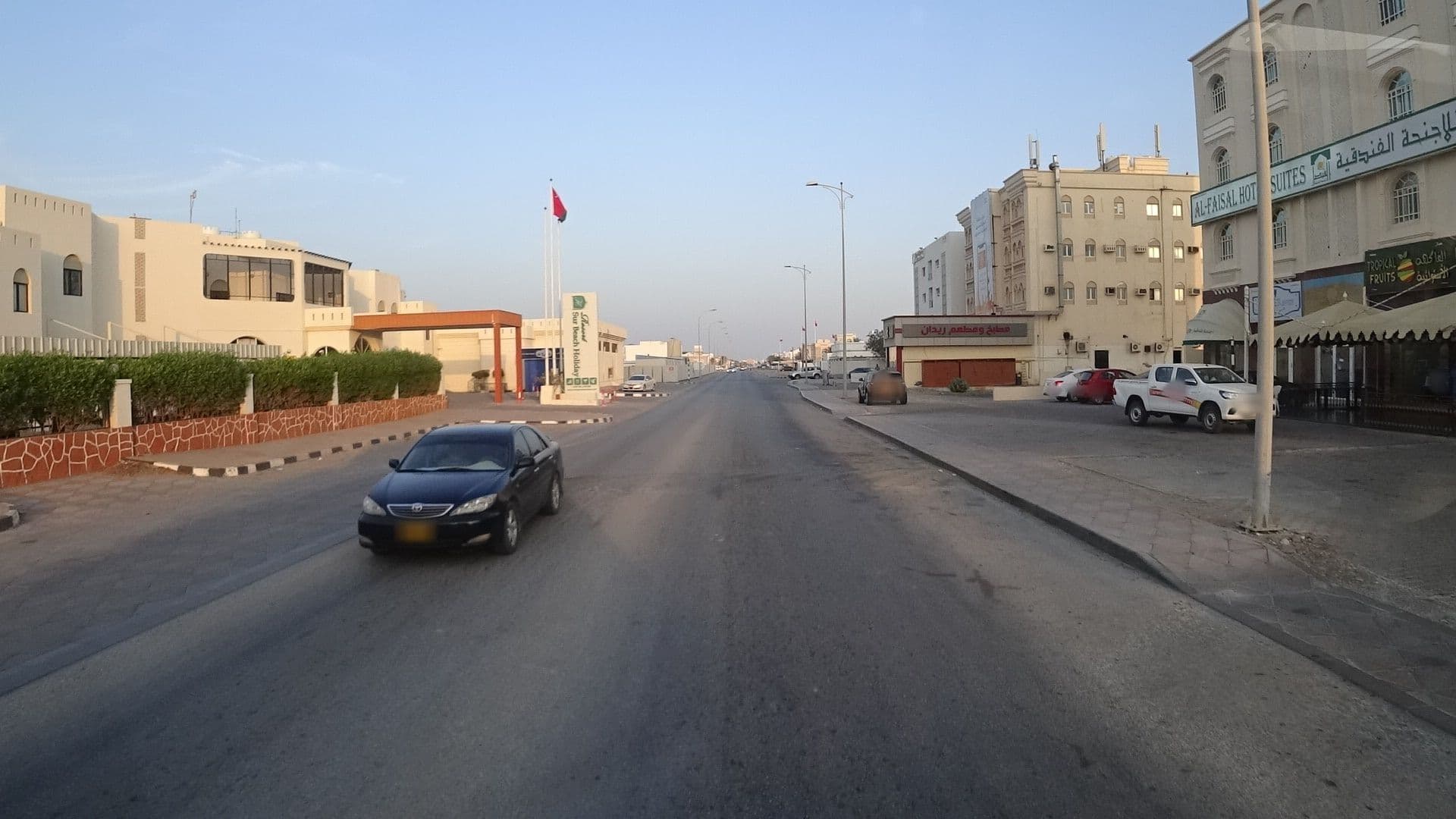 Street view near Holiday Hotels & Resorts, Sur — © vbombaerts (CC BY-SA · Mapillary)