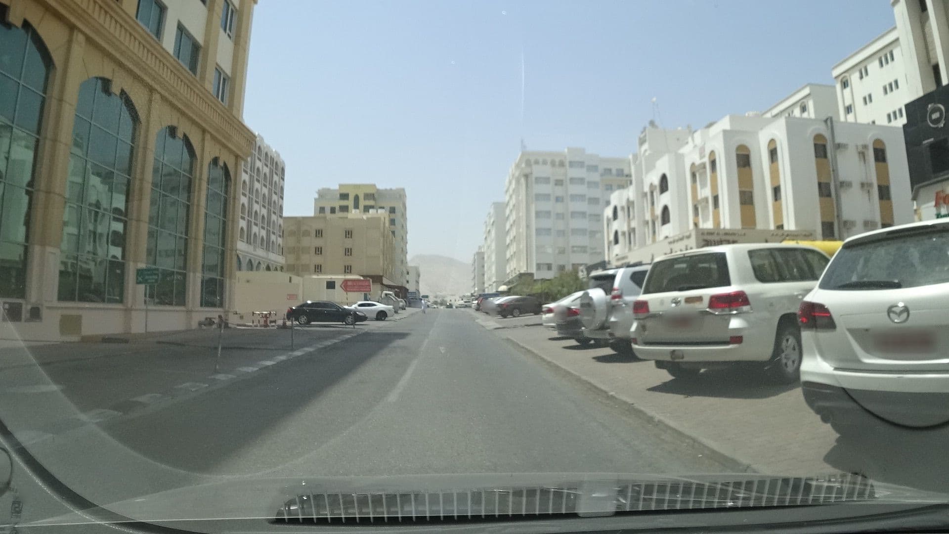 Street view near City Seasons Muscat, Muscat — © vbombaerts (CC BY-SA · Mapillary)