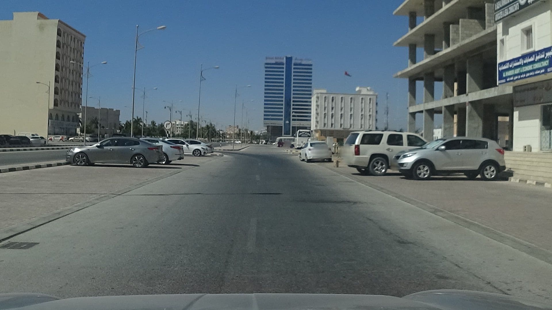 Street view near دار الأيمان Eman House, Şalālah — © vbombaerts (CC BY-SA · Mapillary)