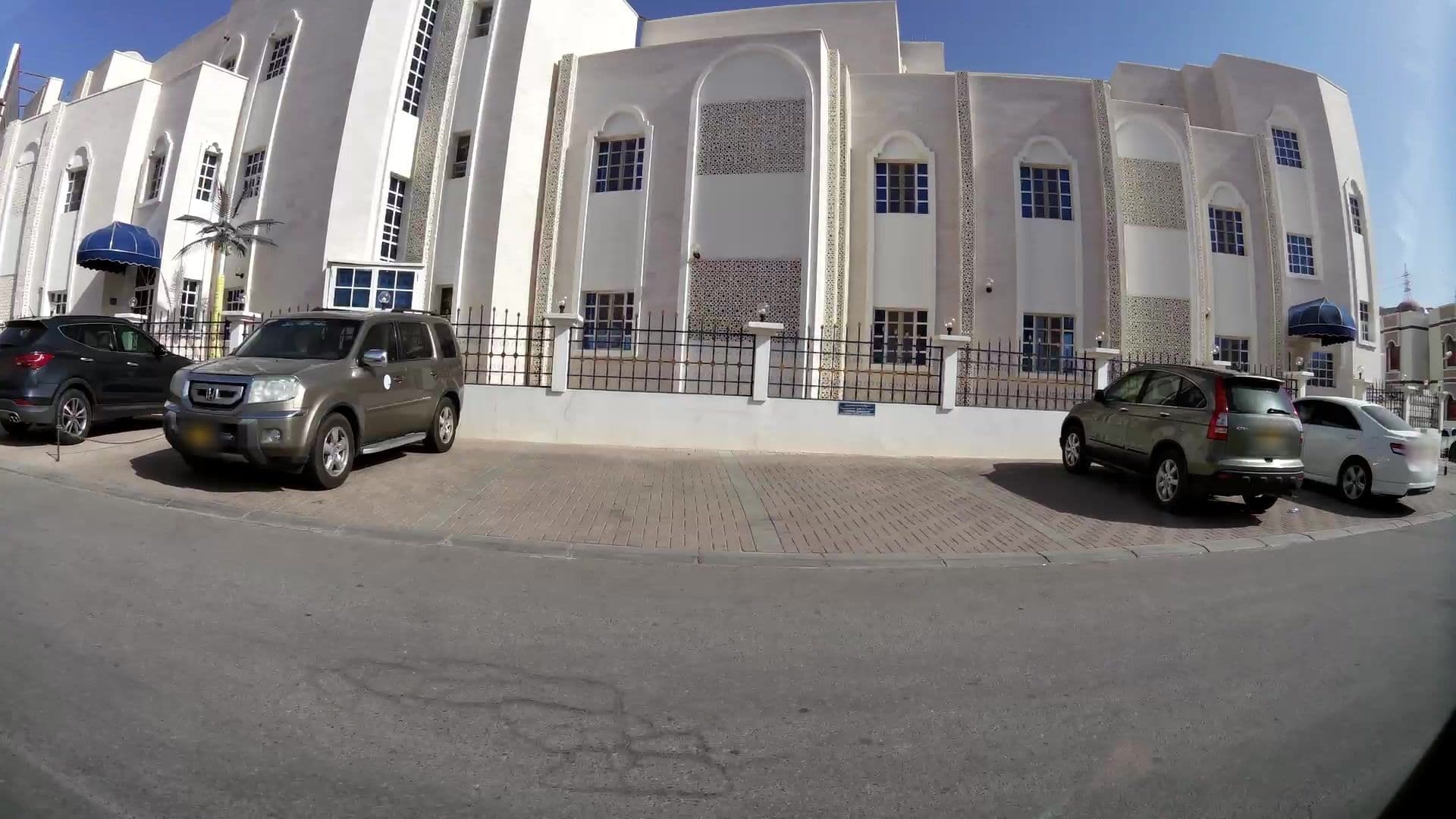 Street view near fraser Suits Seef, Muscat — © kaartcam (CC BY-SA · Mapillary)