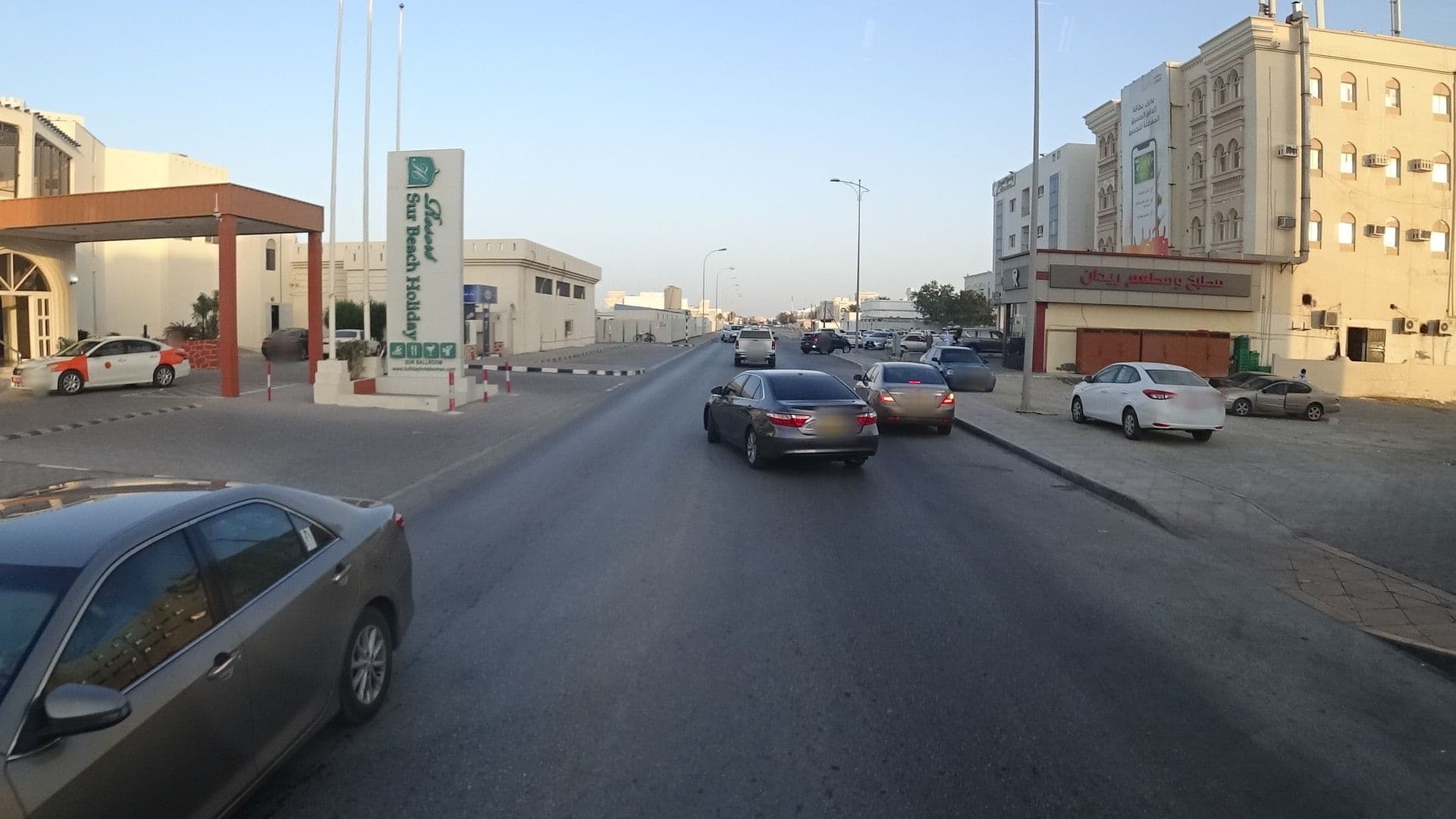 Street view near Alfaisal, Sur — © vbombaerts (CC BY-SA · Mapillary)