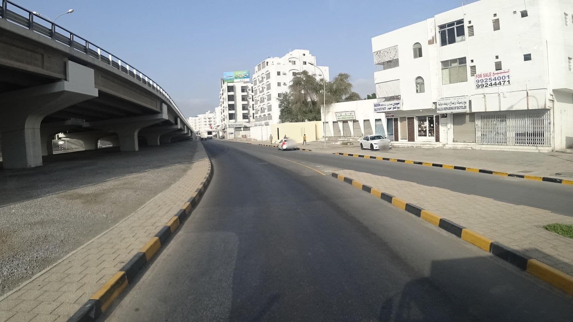 Street view near Al Jisr Hotel, Muscat — © vbombaerts (CC BY-SA · Mapillary)