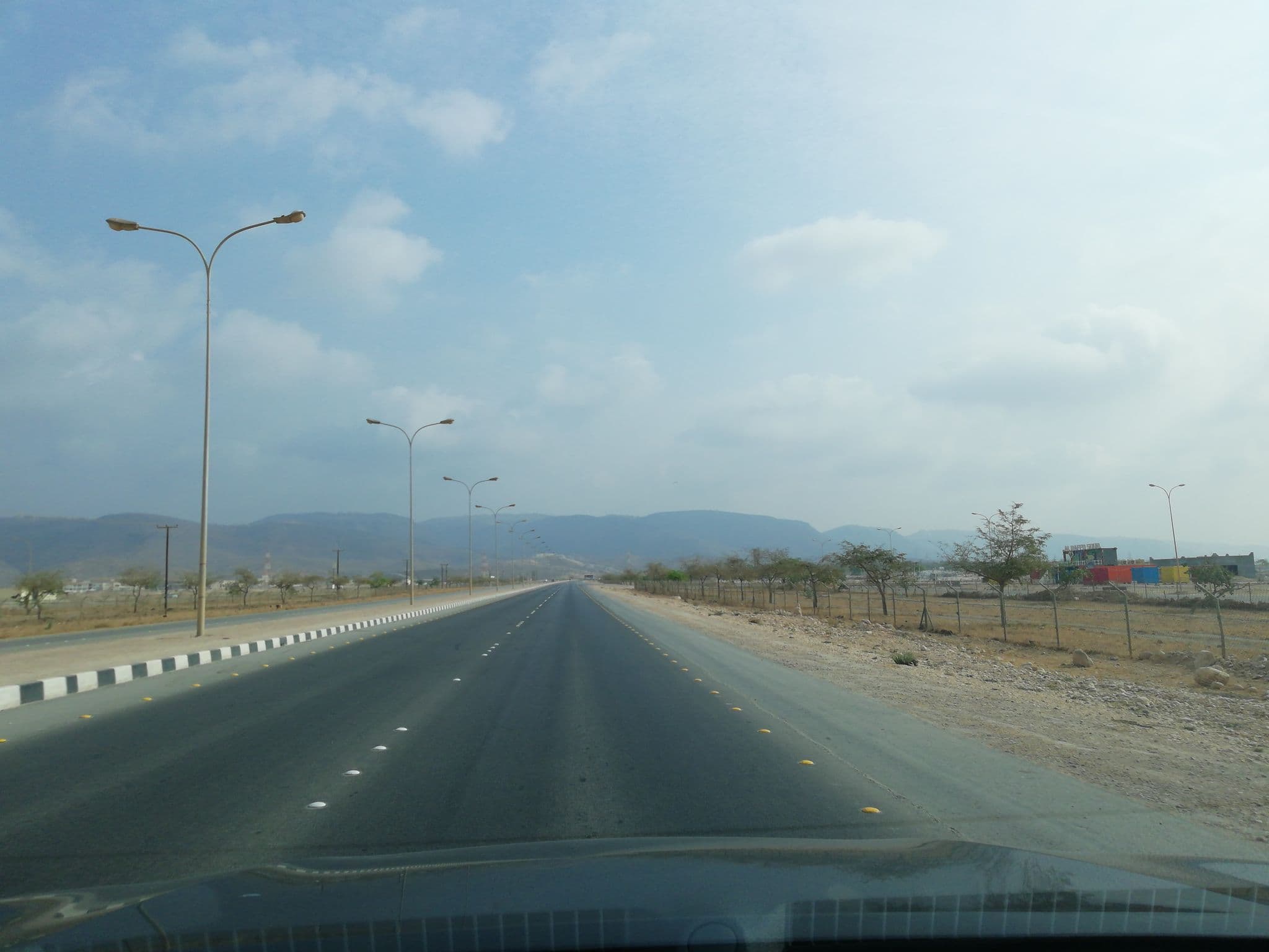 Street view near سهل اتين, Şalālah — © geomapper69 (CC BY-SA · Mapillary)