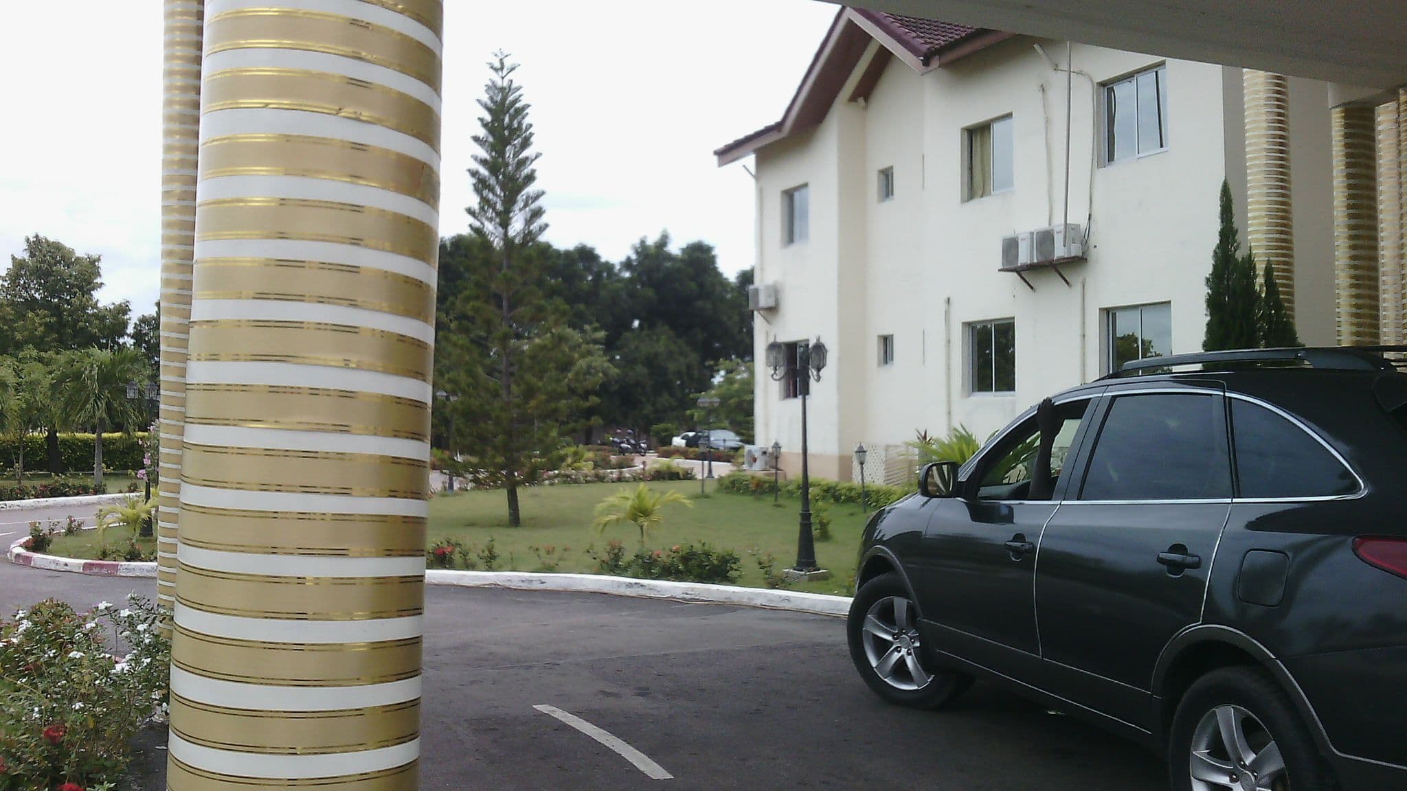Street view near Hôtel le Berceau, Notsé — © saliousoft (CC BY-SA · Mapillary)