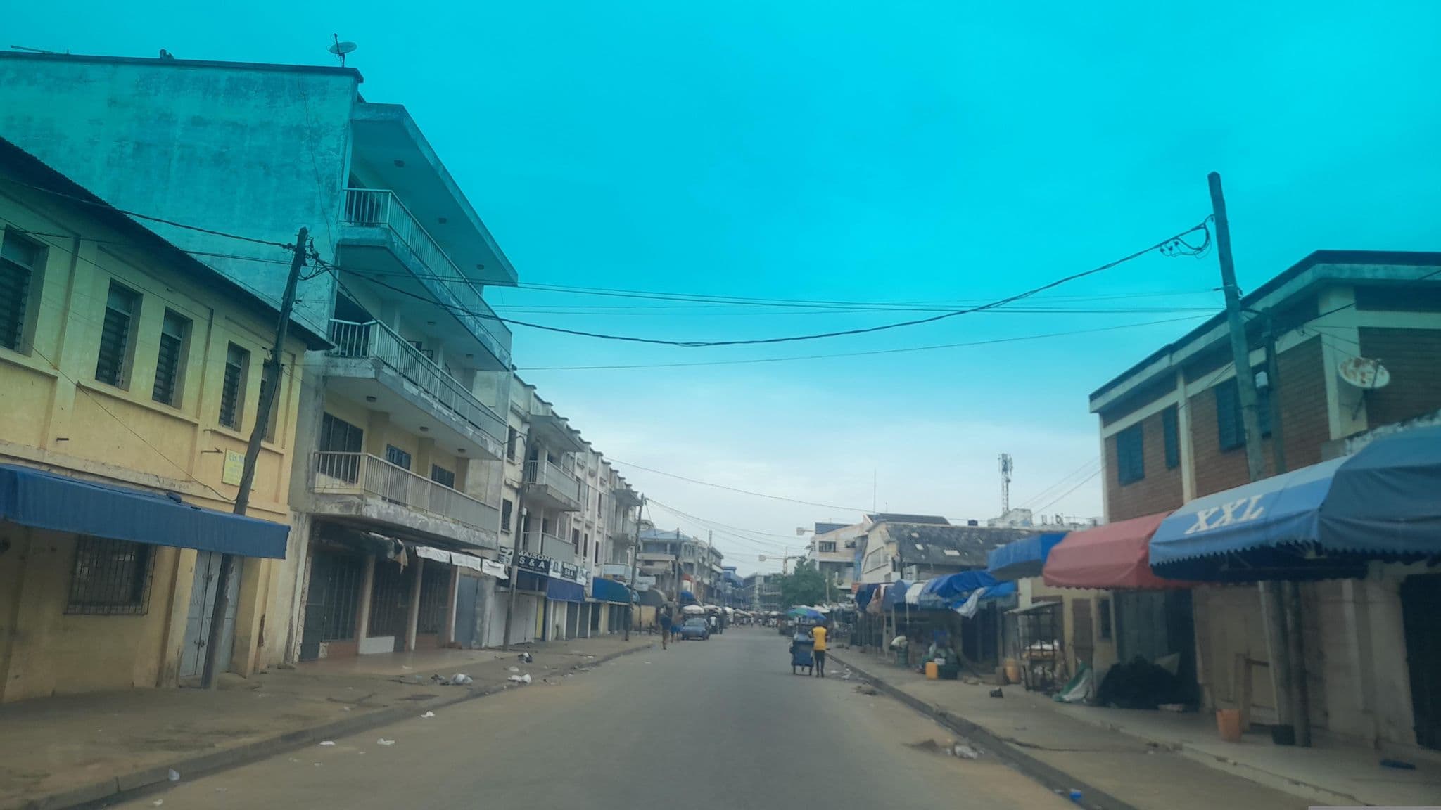 Street view near miziara Hotel, Lomé — © agecet (CC BY-SA · Mapillary)