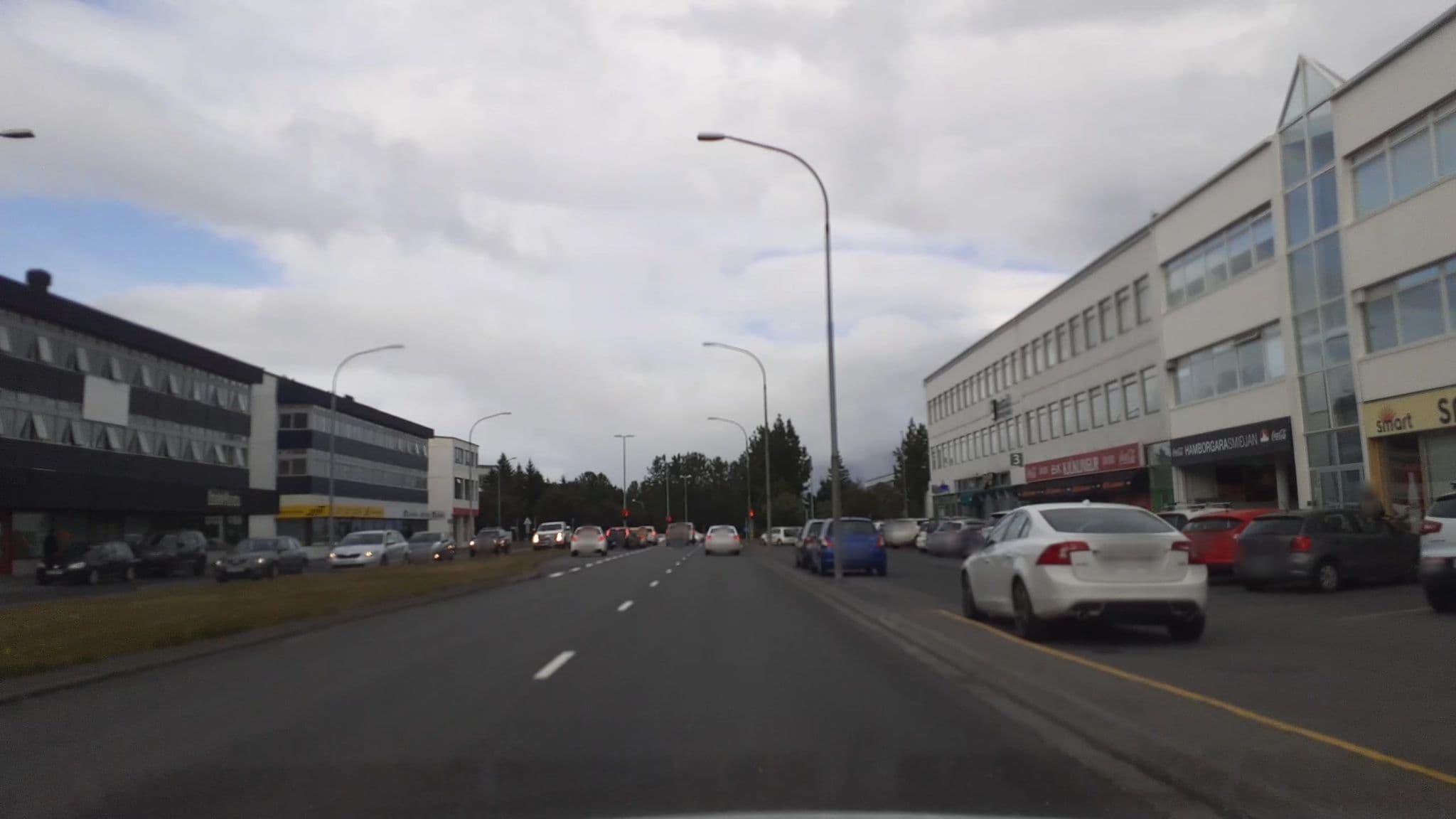 Street view near Hótel Hraunsnef, Reykjavík — © kjarrval (CC BY-SA · Mapillary)