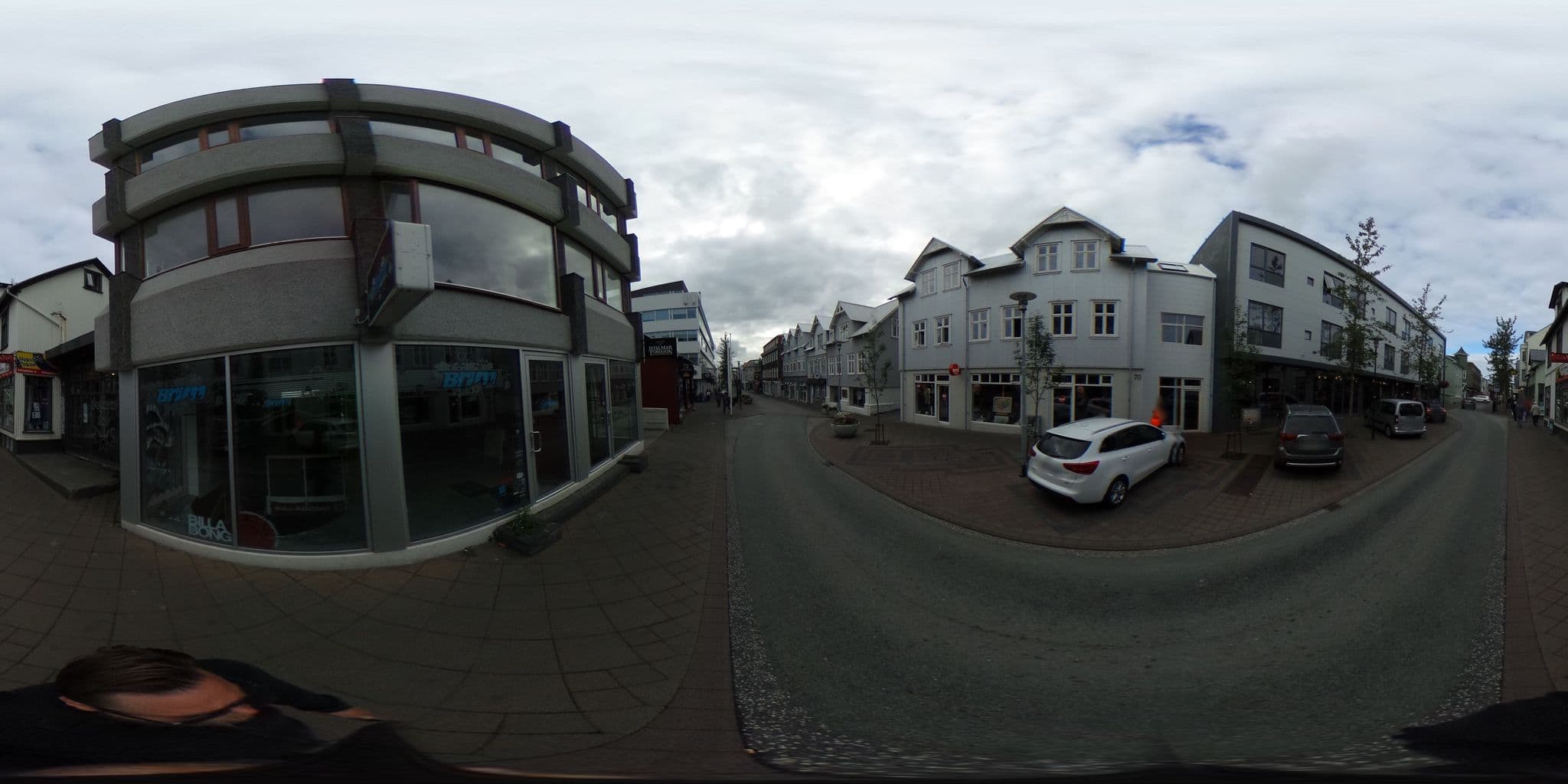 Street view near Svala Apartments, Reykjavík — © ainali (CC BY-SA · Mapillary)