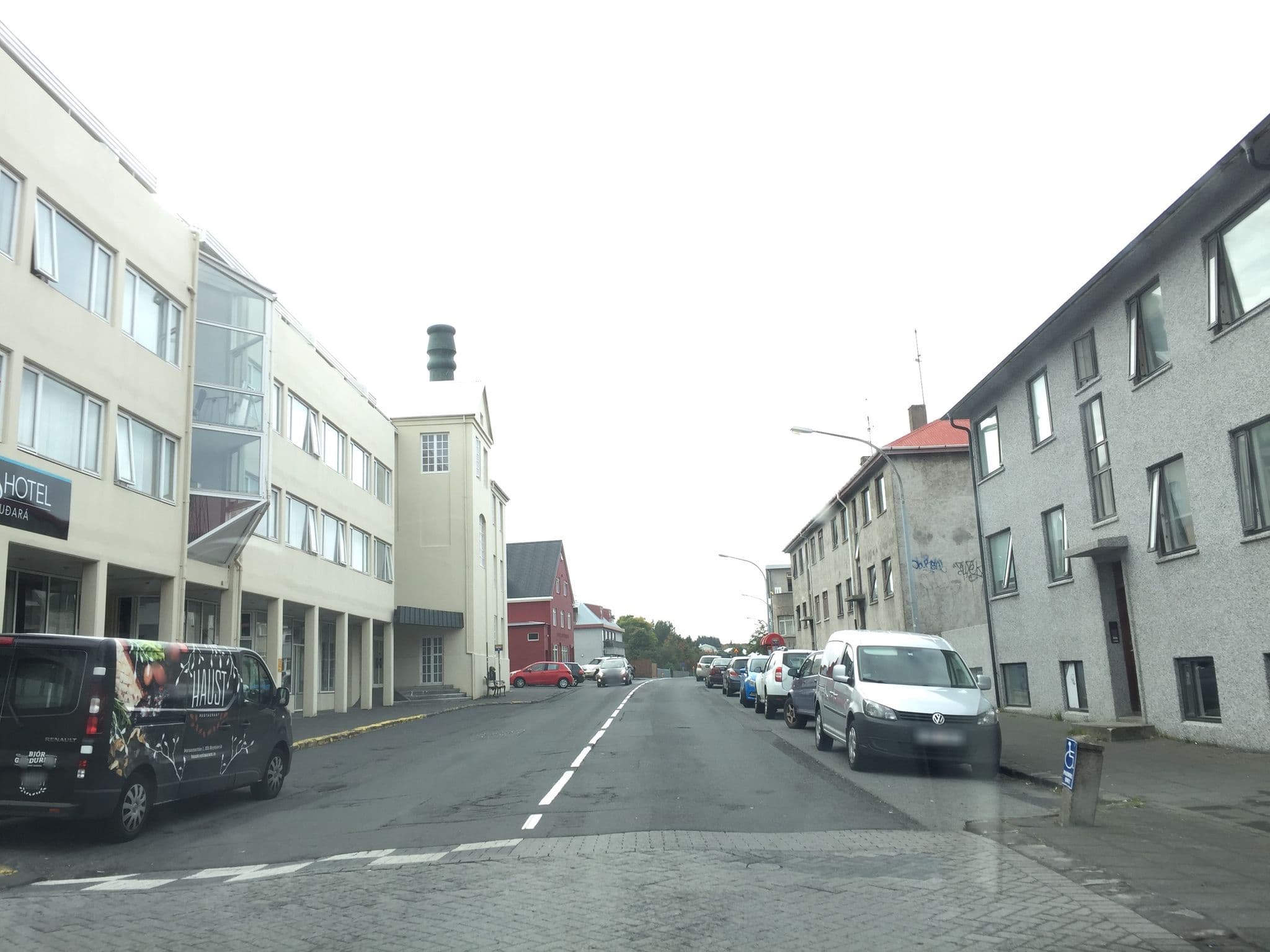 Street view near Best Western Reykjavik, Reykjavík — © millenbop (CC BY-SA · Mapillary)