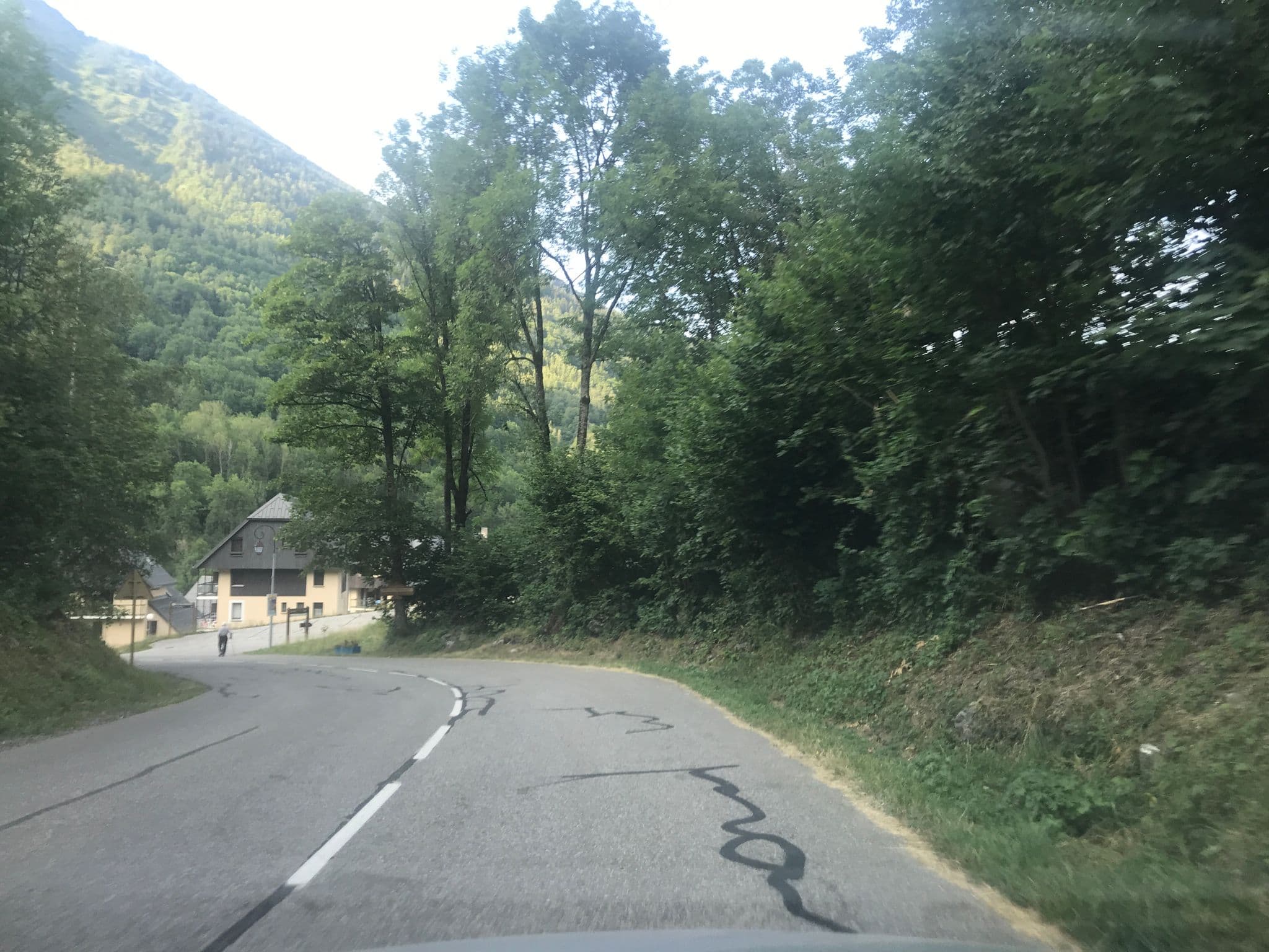 Street view near Camping Saint-Colomban, Saint-Etienne-de-Cuines — © pgiraud (CC BY-SA · Mapillary)
